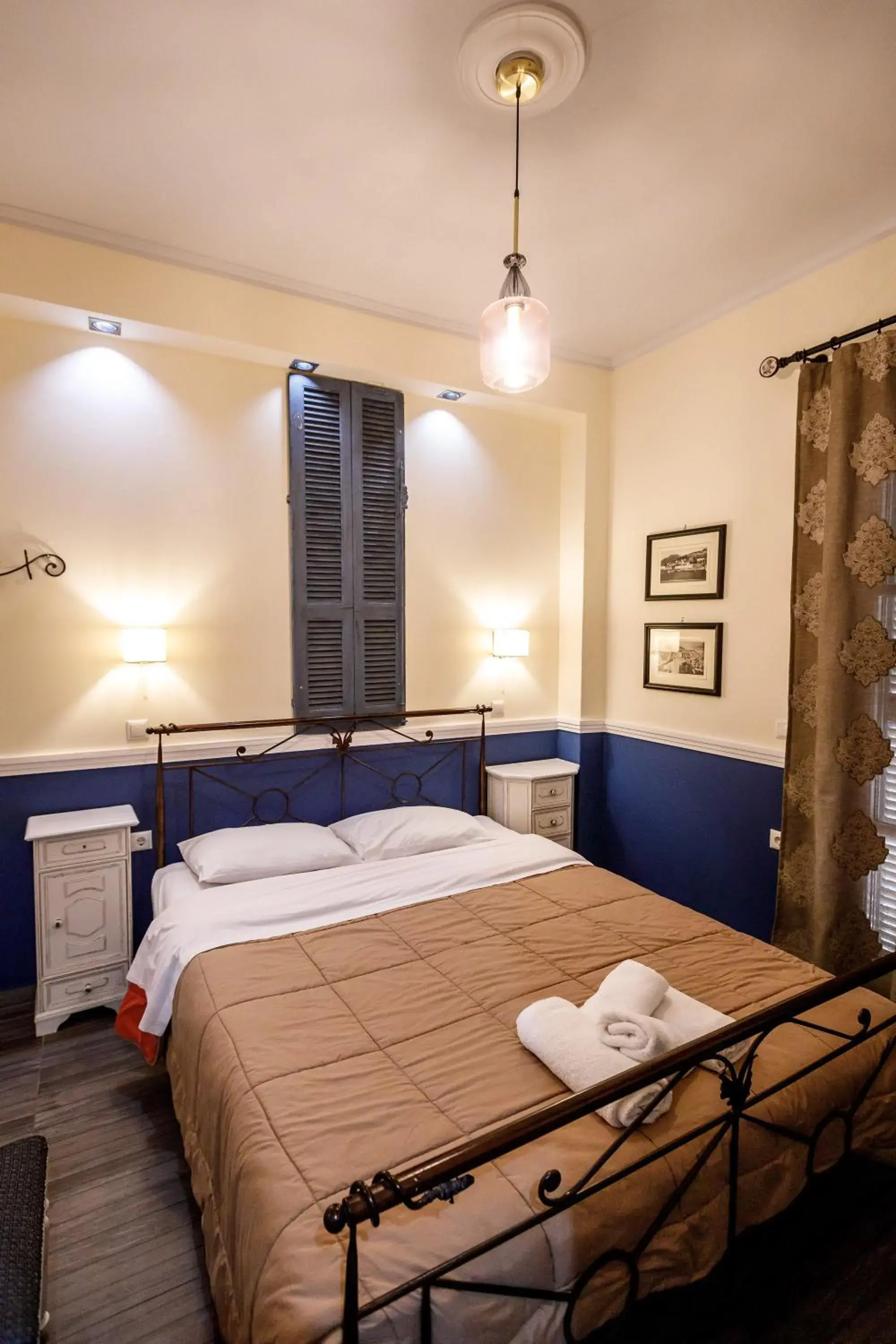 Economy Double Room with City View - Building B in pension Acronafplia B&D Economy Double Room with City View - Building B in pension Acronafplia B&D