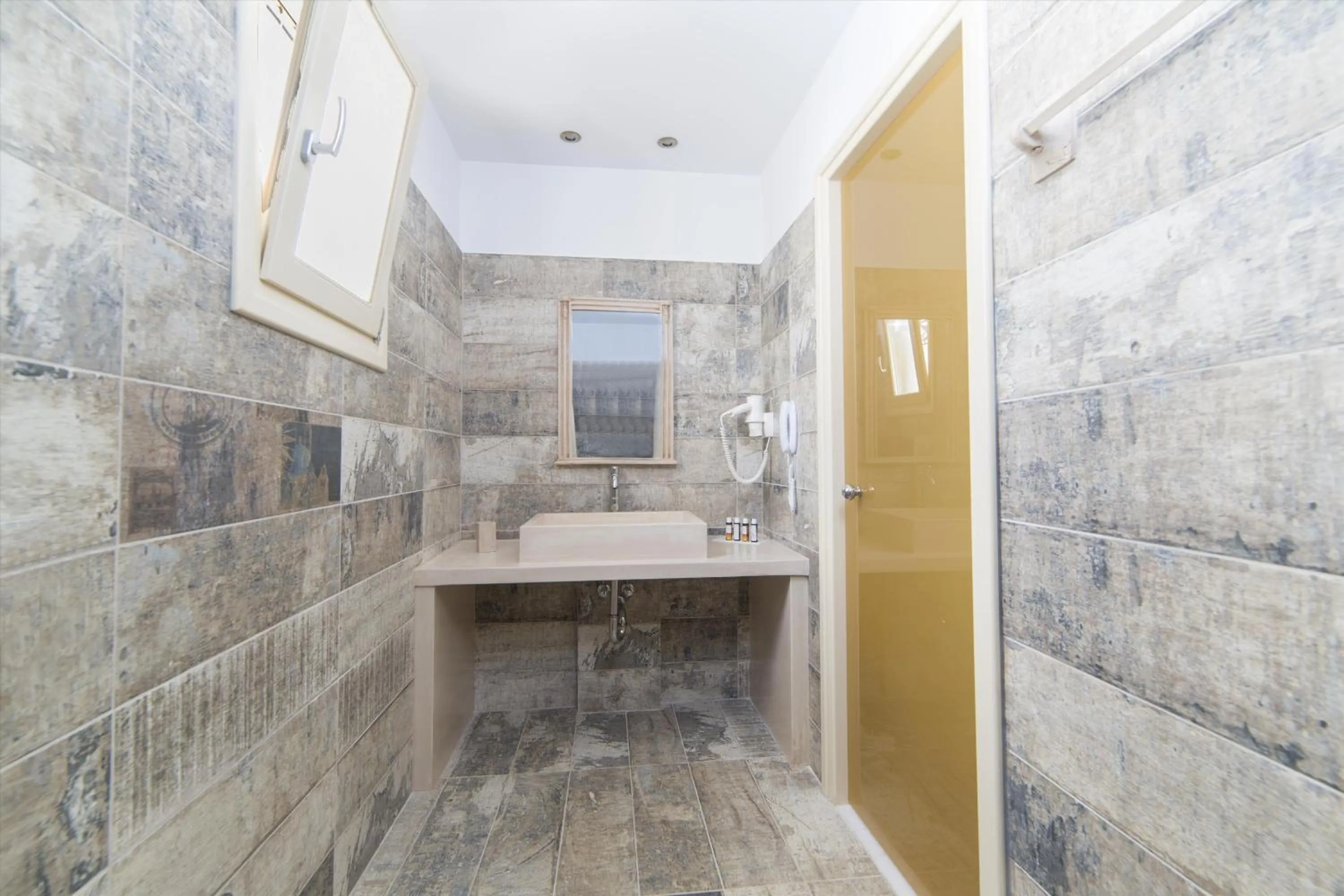 Bathroom in Korali Hotel