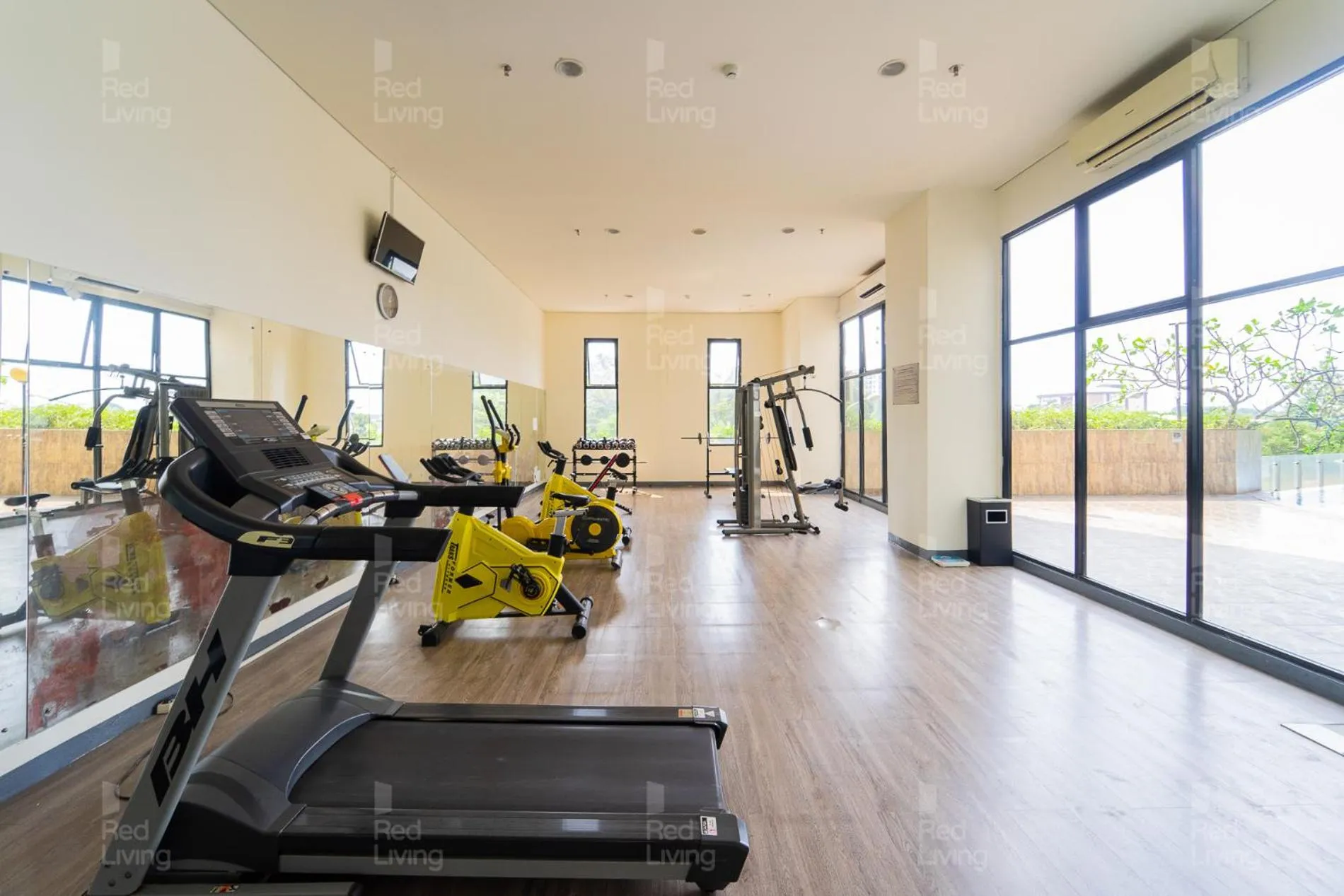 Fitness centre/facilities in RedLiving Apartemen Serpong Green View - Nawawih Room Tower B