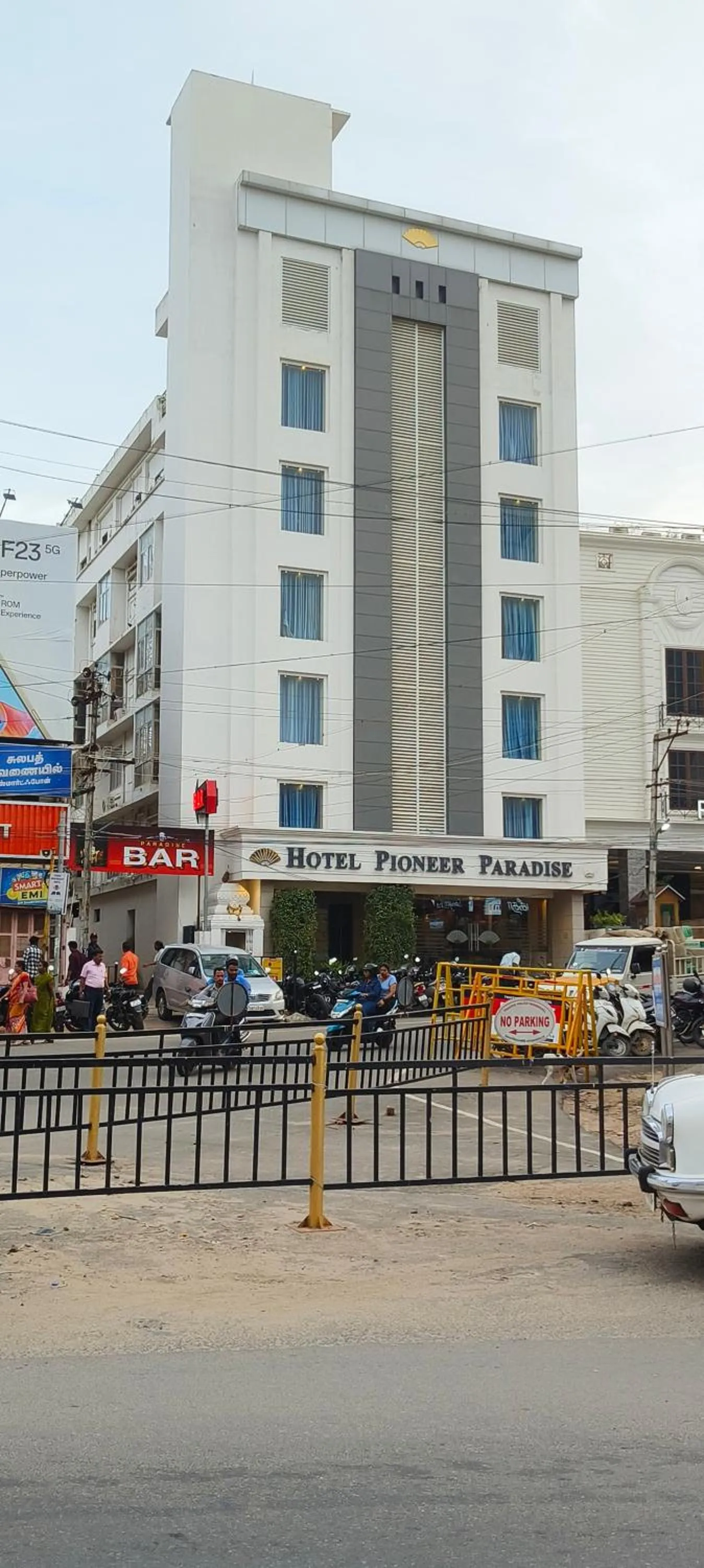 Property building in HOTEL PIONEER PARADISE