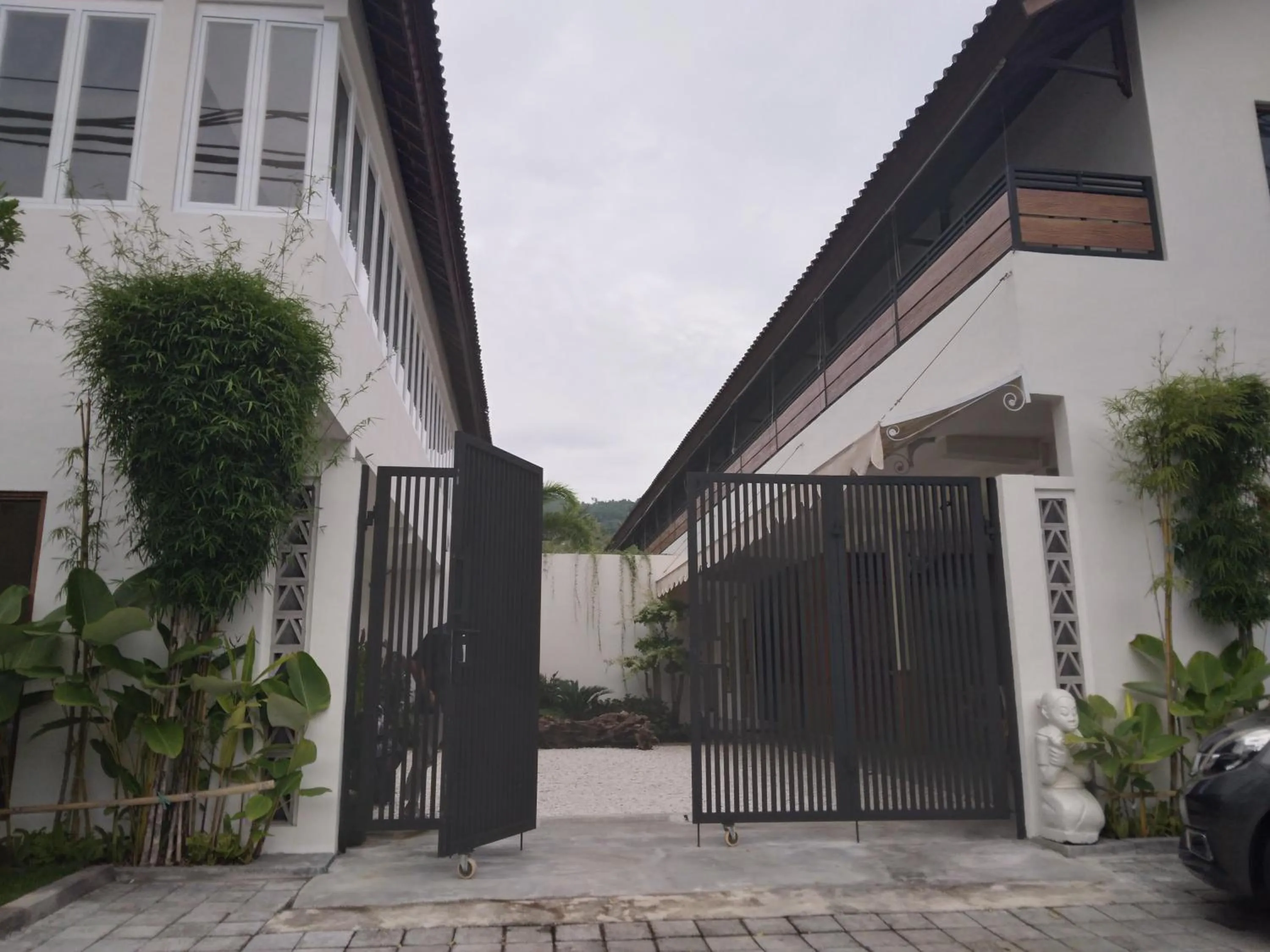 Property building in Roots Hotel Senggigi