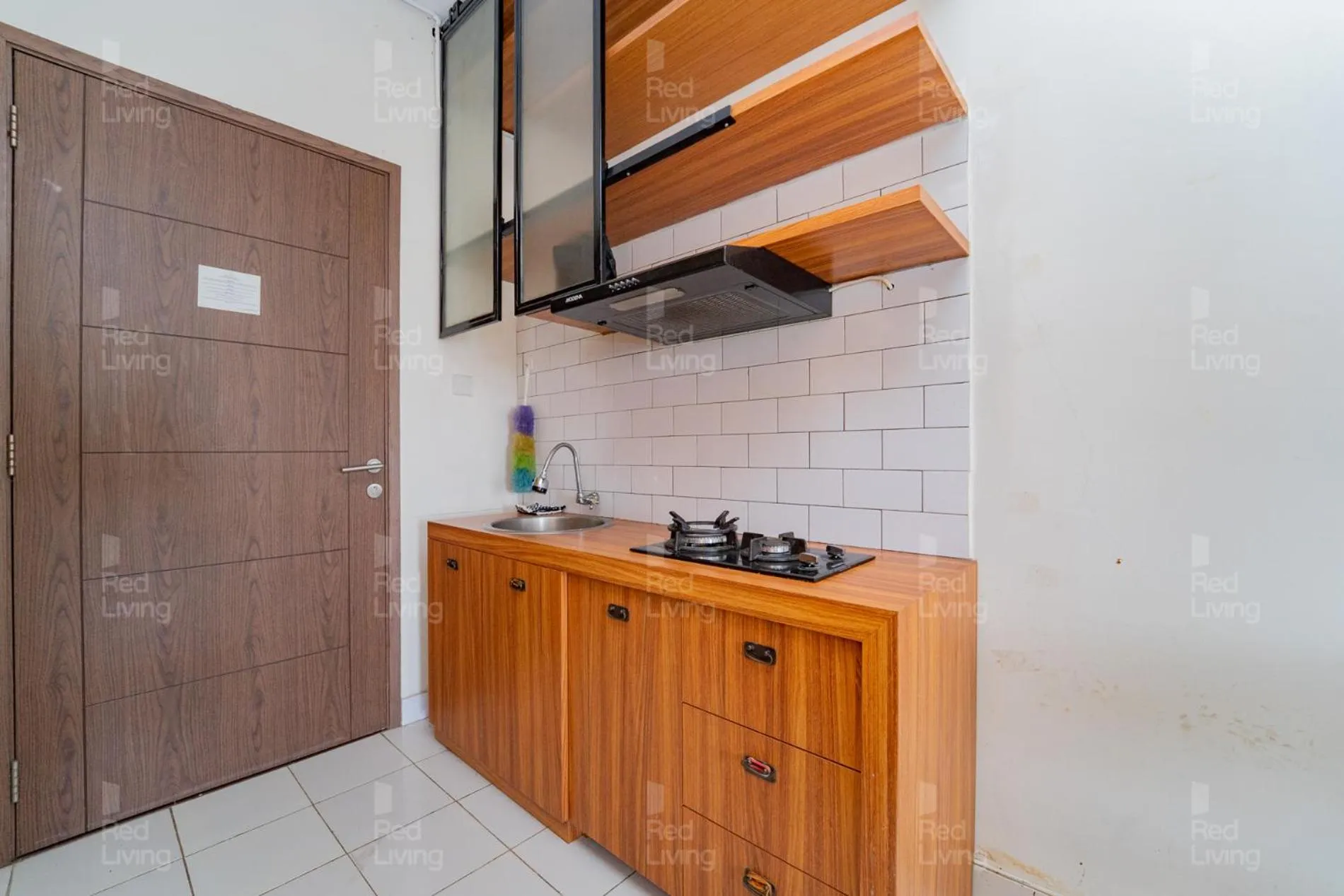 Kitchen or kitchenette in RedLiving Apartemen Easton Park Jatinangor - Rajes Room