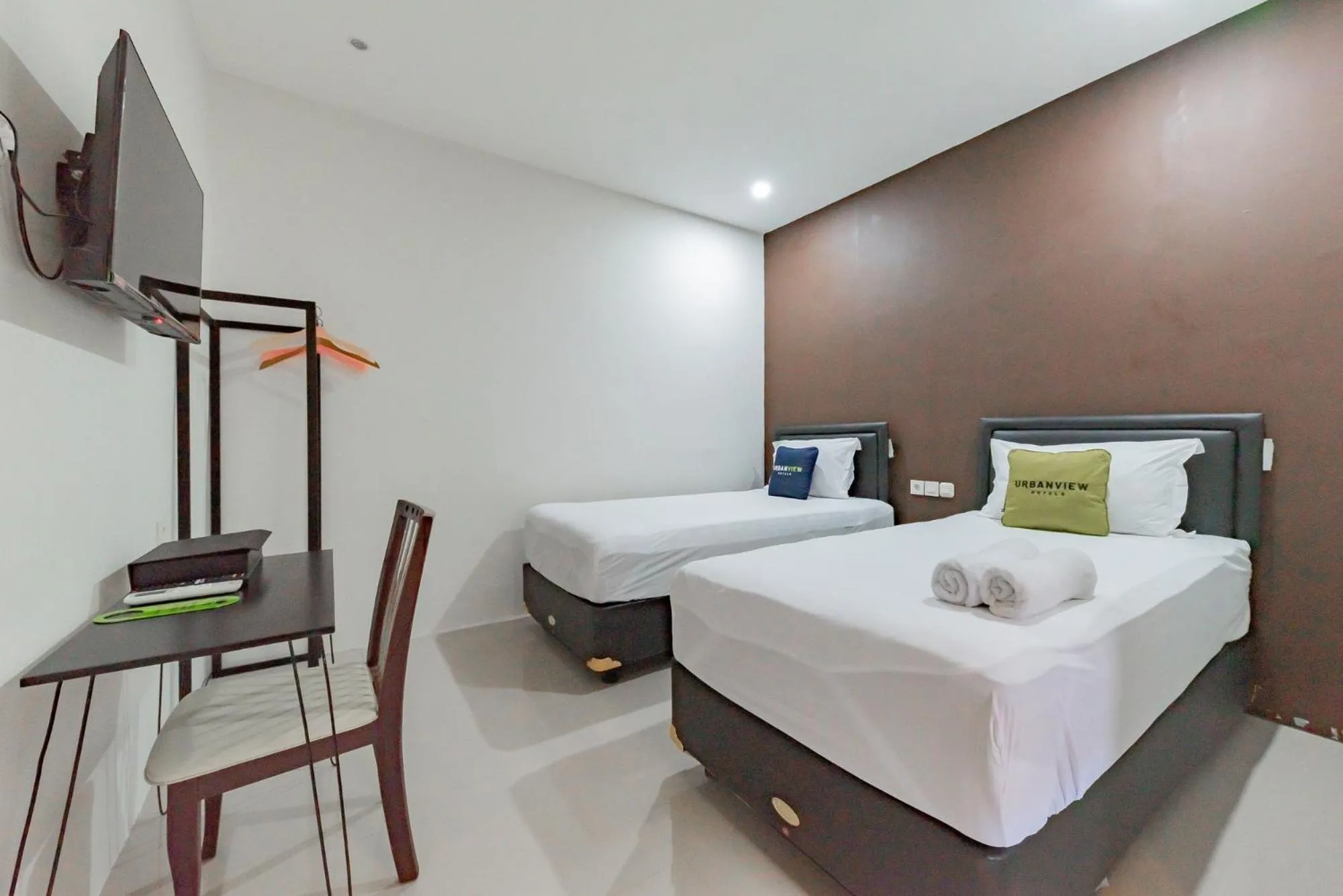 Bed in Urbanview Hotel Yoga Palangkaraya by RedDoorz