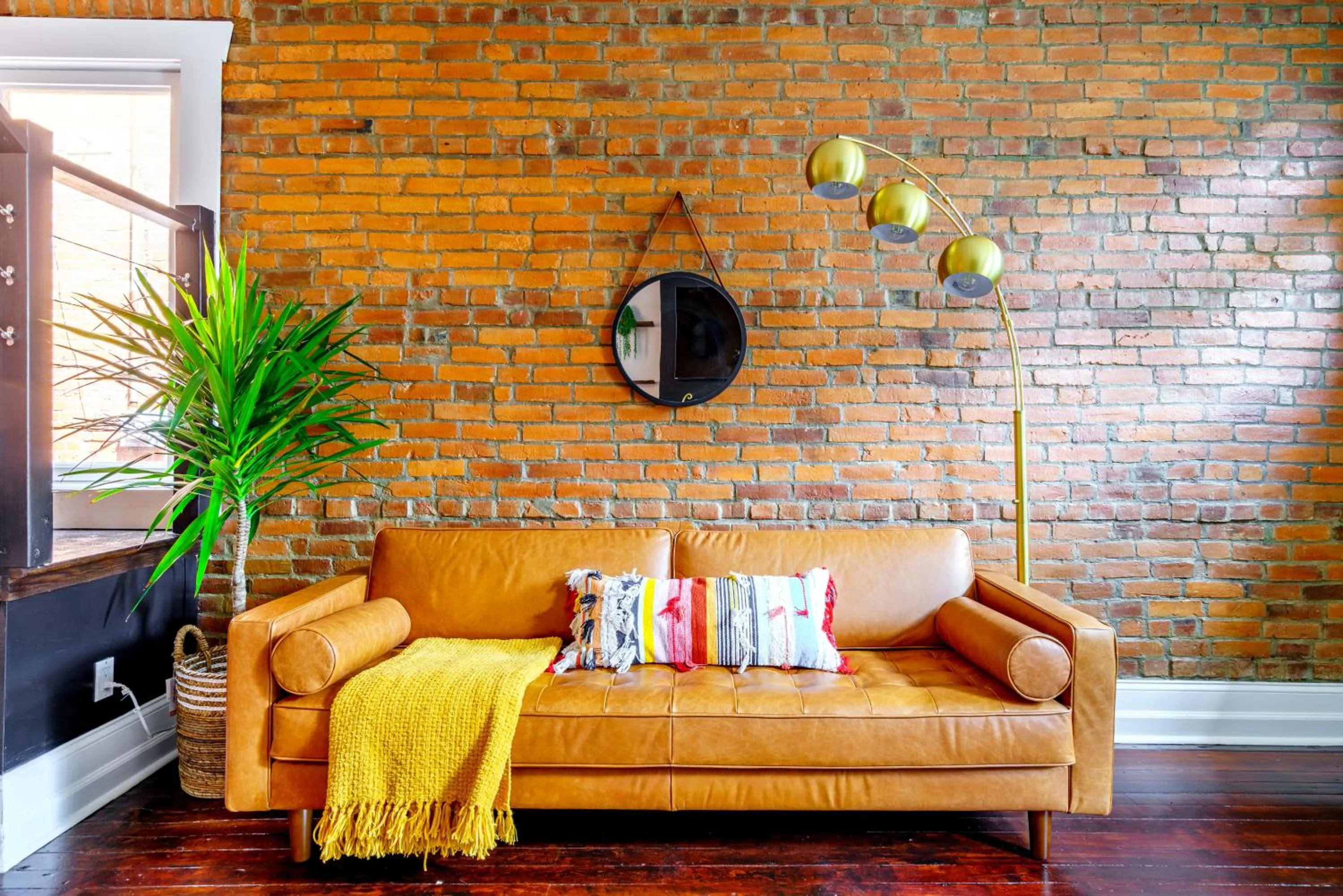 Living room in Jungle House Urban Lofts - Short North & Convention Center