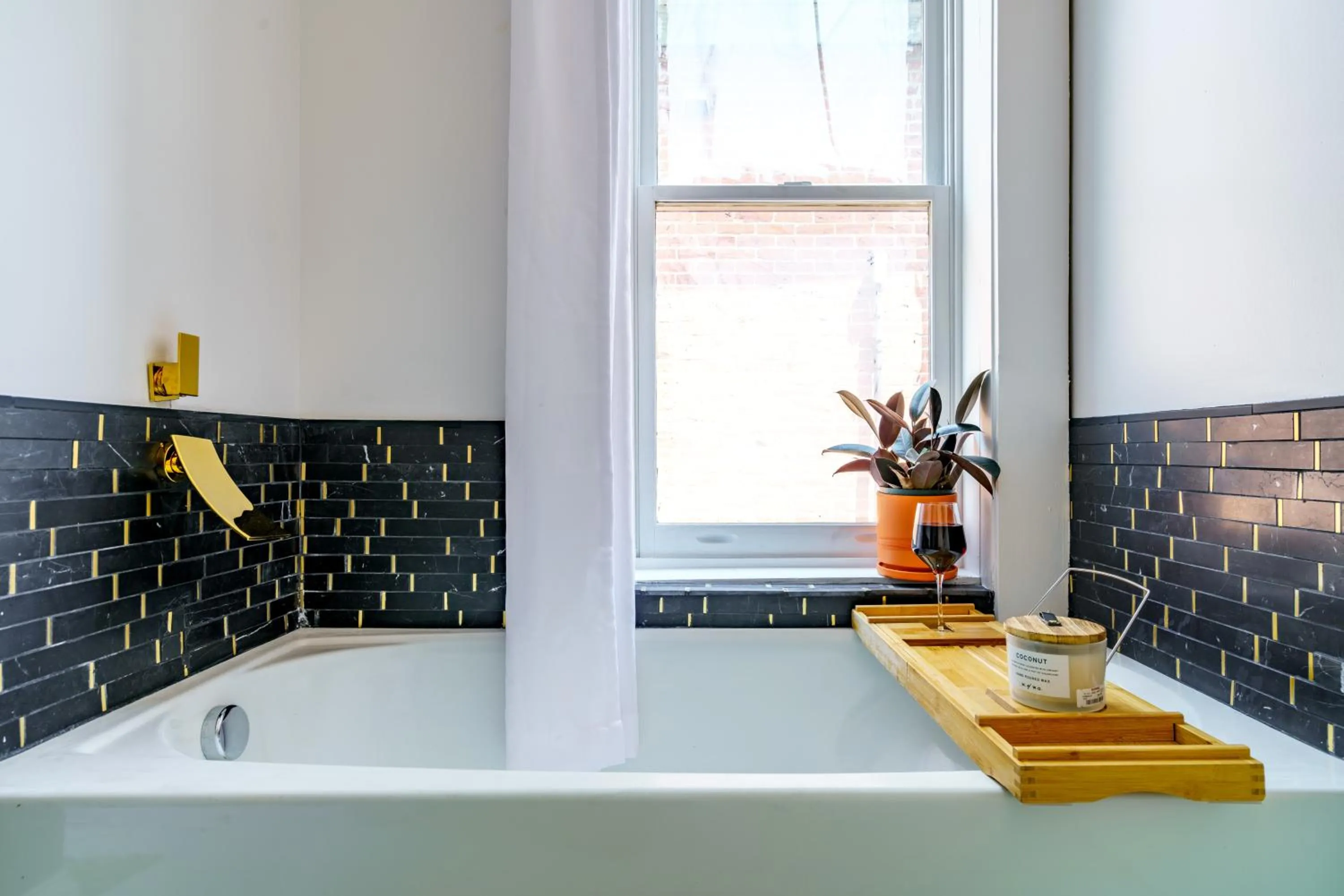 Bathroom in Jungle House Urban Lofts - Short North & Convention Center