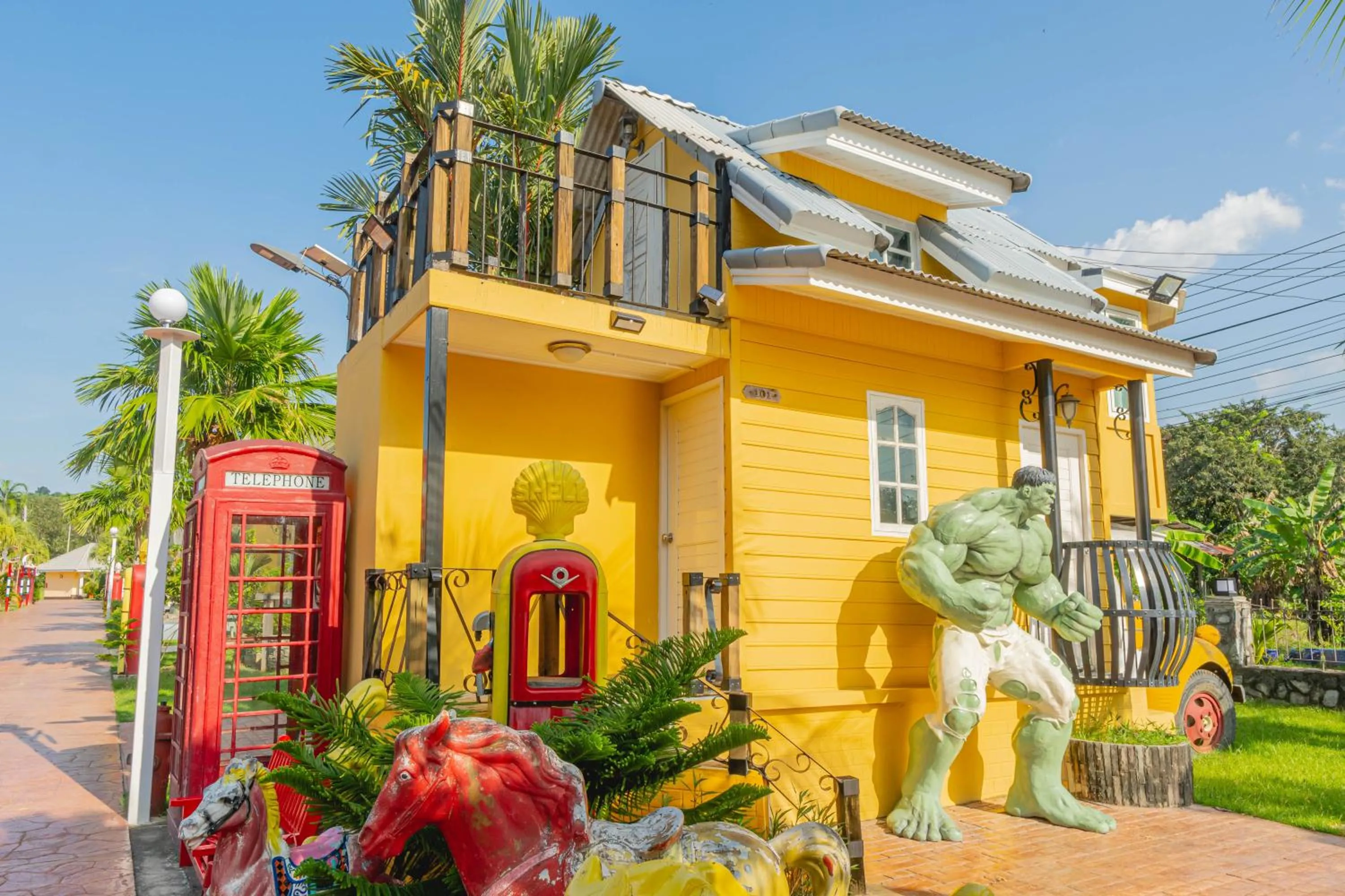 Property building in Apinya Resort Bangsarey