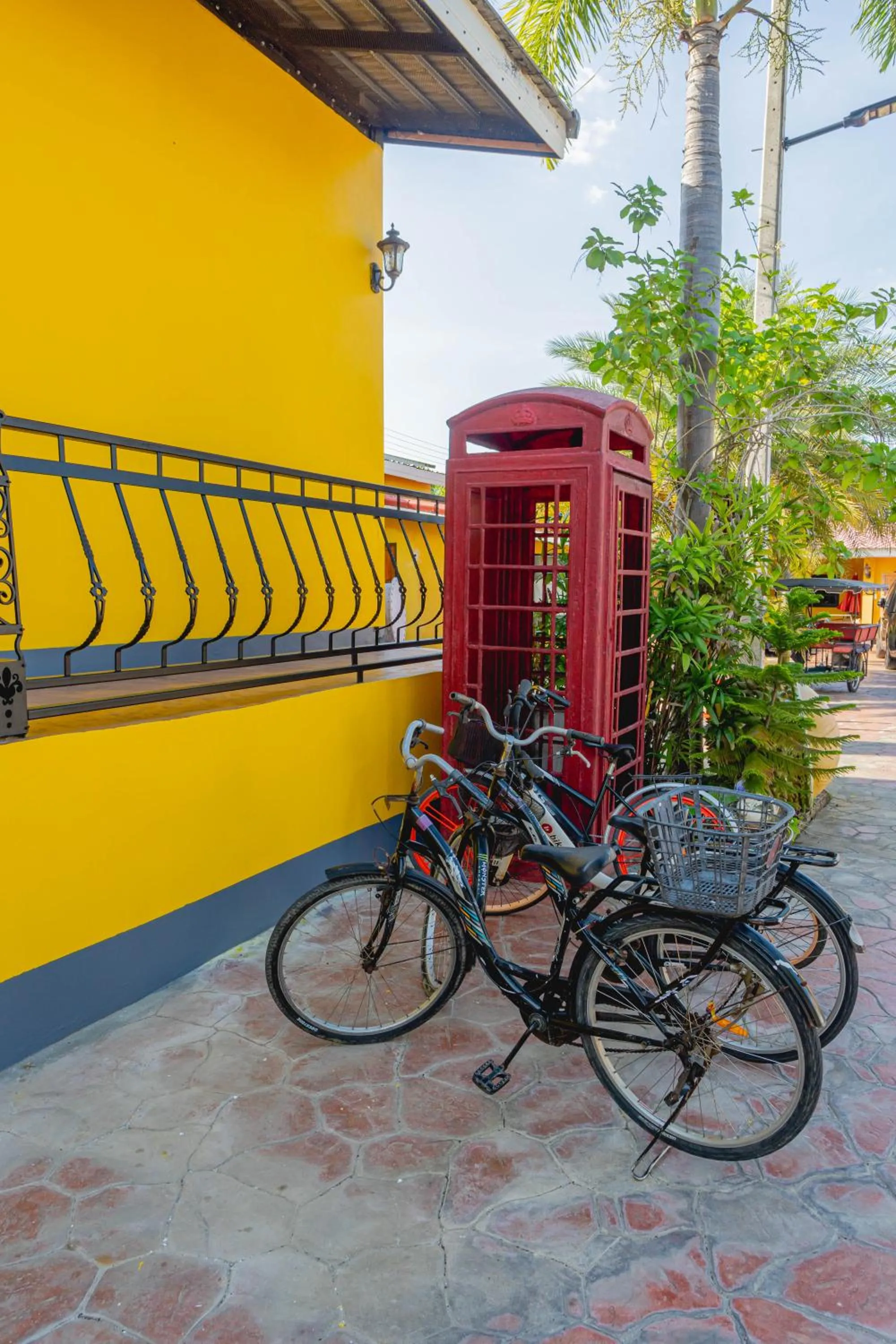 Cycling in Apinya Resort Bangsarey