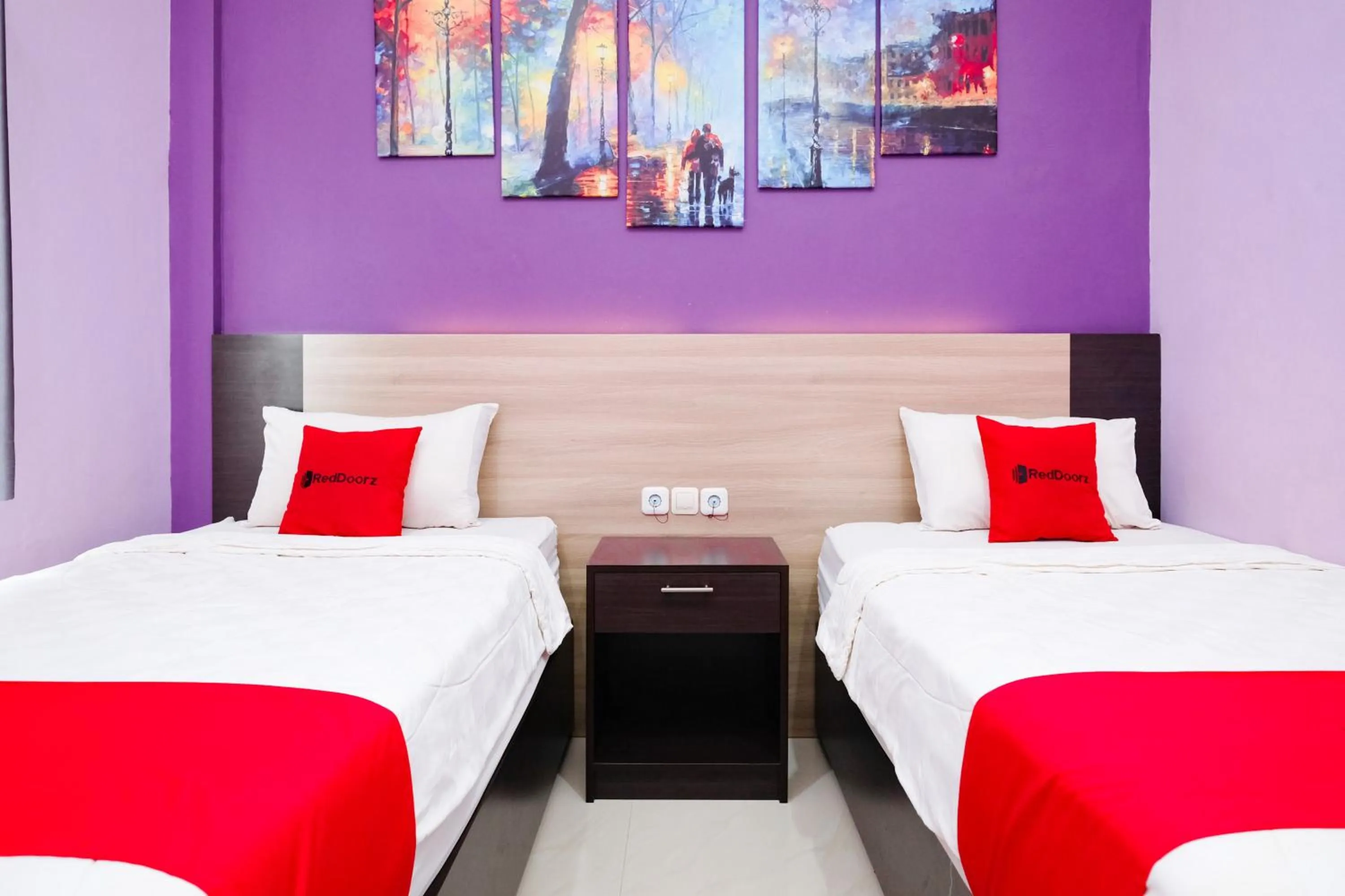 Bedroom, Bed in RedDoorz @ myRoom UMY