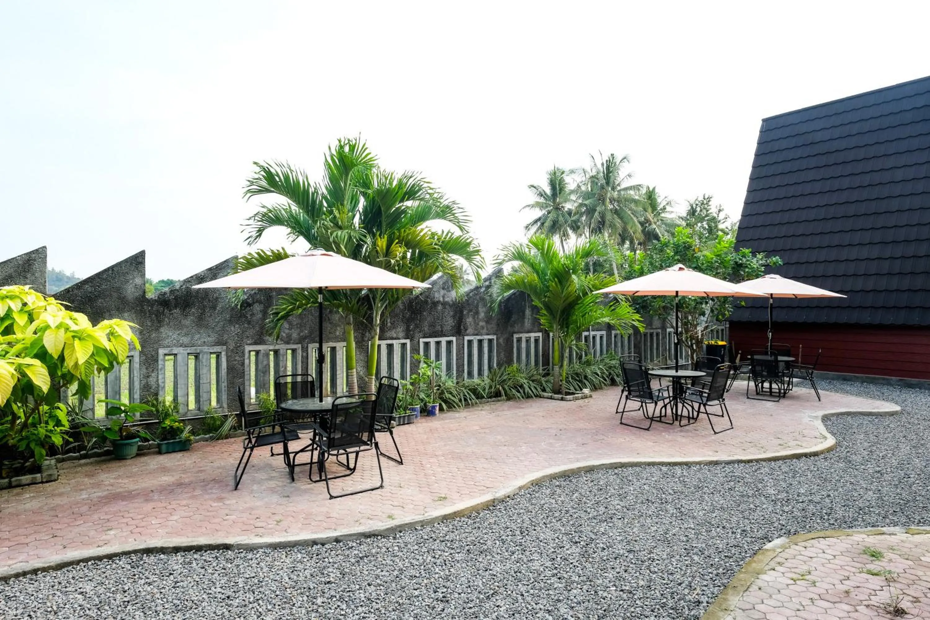 Seating area in RedDoorz @ myRoom UMY