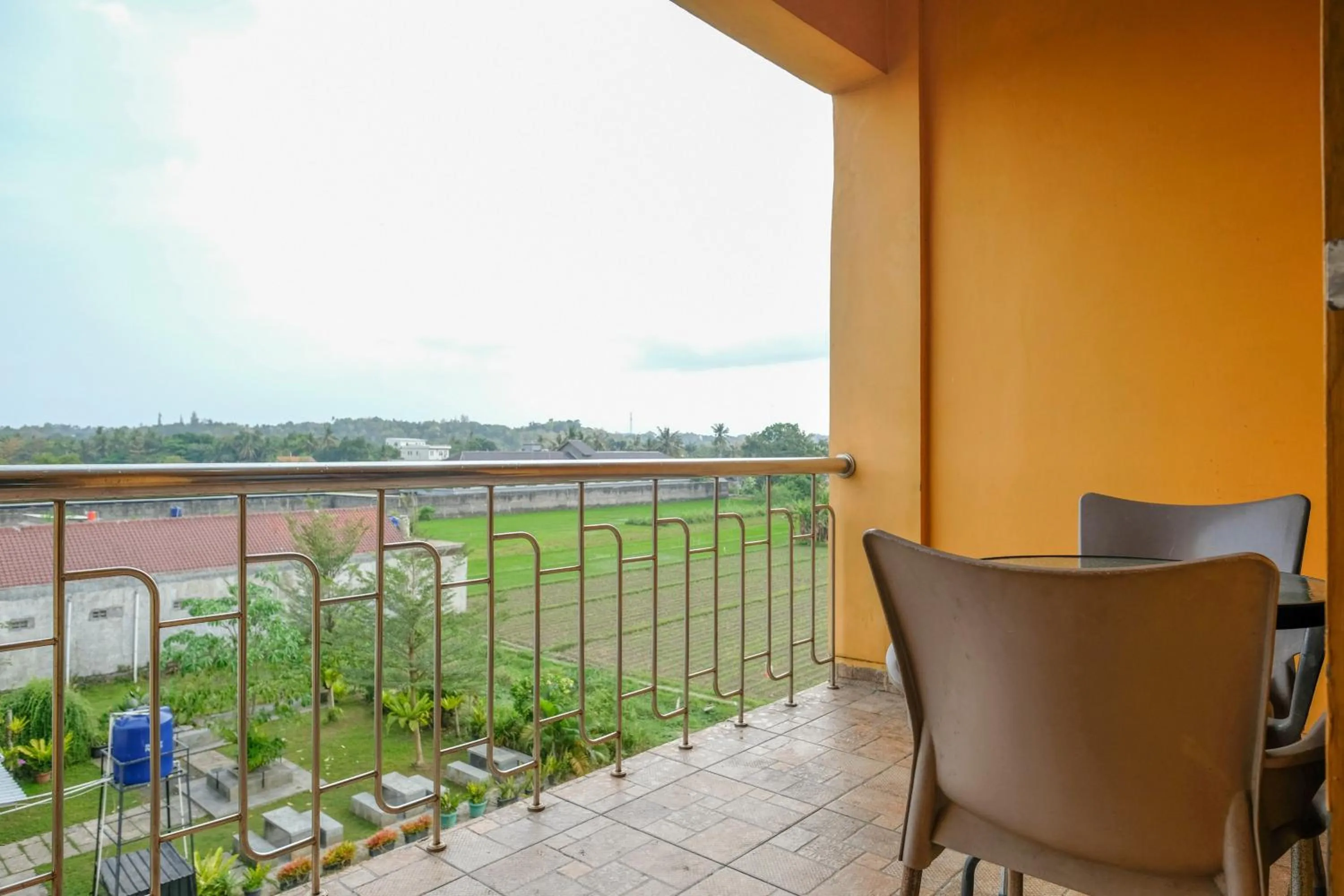 Seating area in RedDoorz @ myRoom UMY