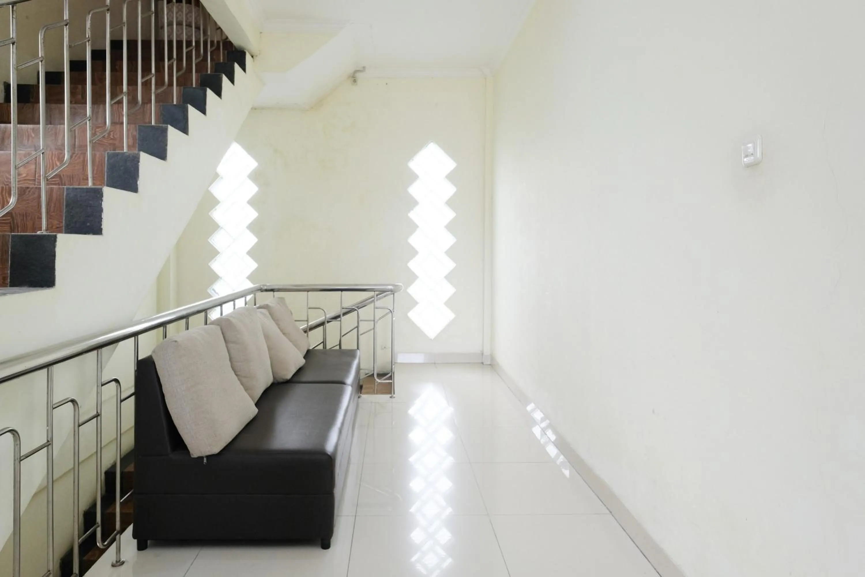 Property building in RedDoorz @ myRoom UMY