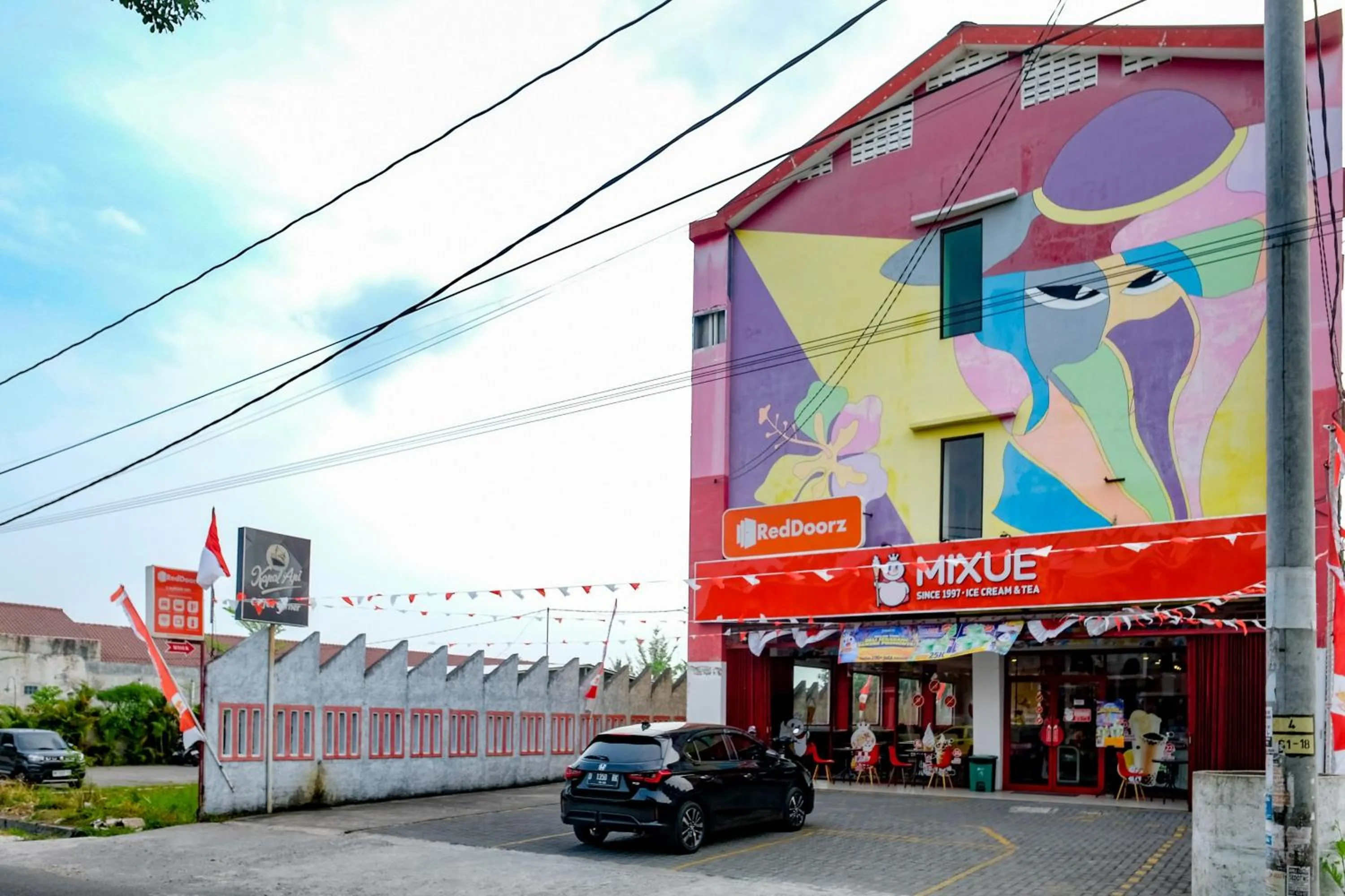 Facade/entrance in RedDoorz @ myRoom UMY