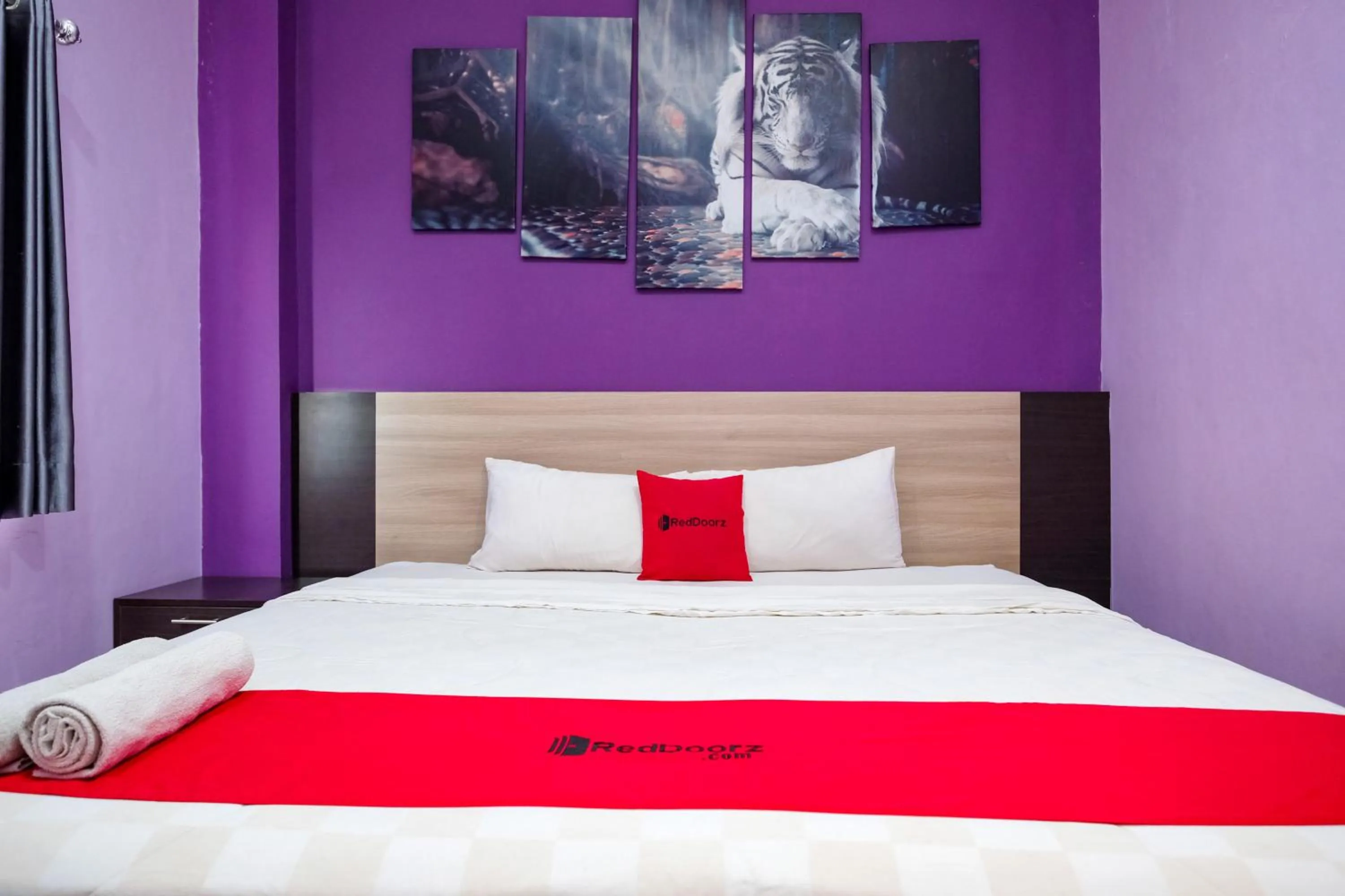 Bedroom, Bed in RedDoorz @ myRoom UMY