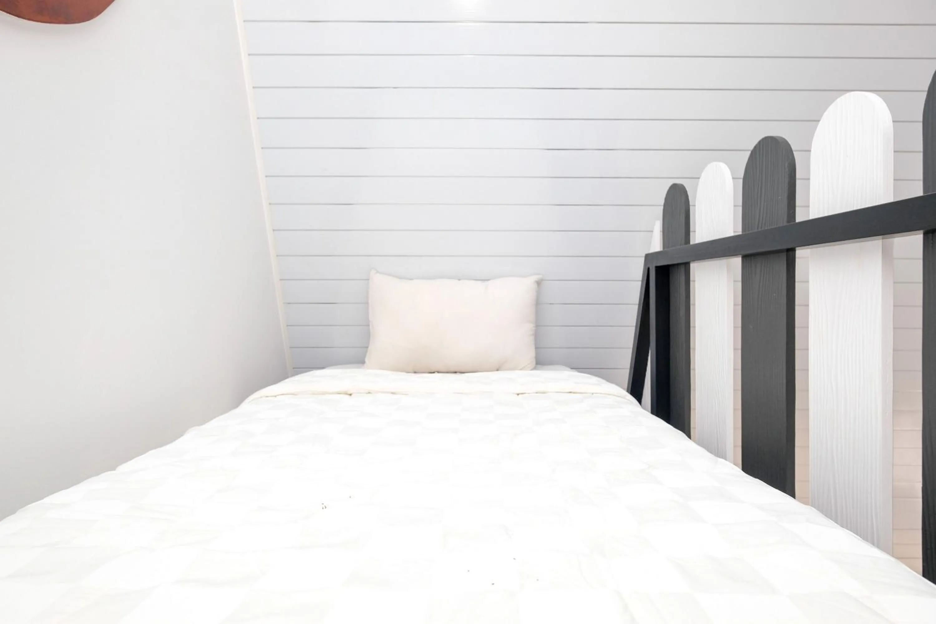 Bedroom, Bed in RedDoorz @ myRoom UMY