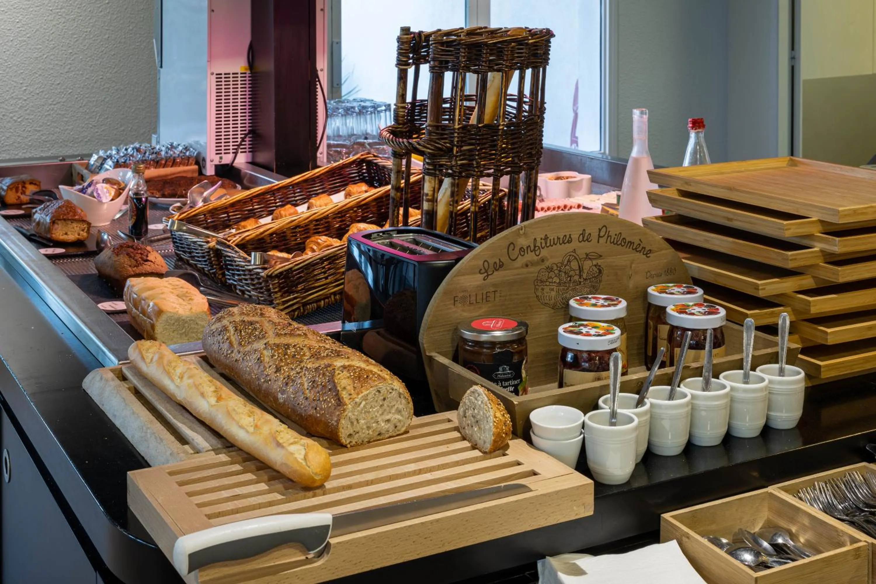 Breakfast in Campanile Arles