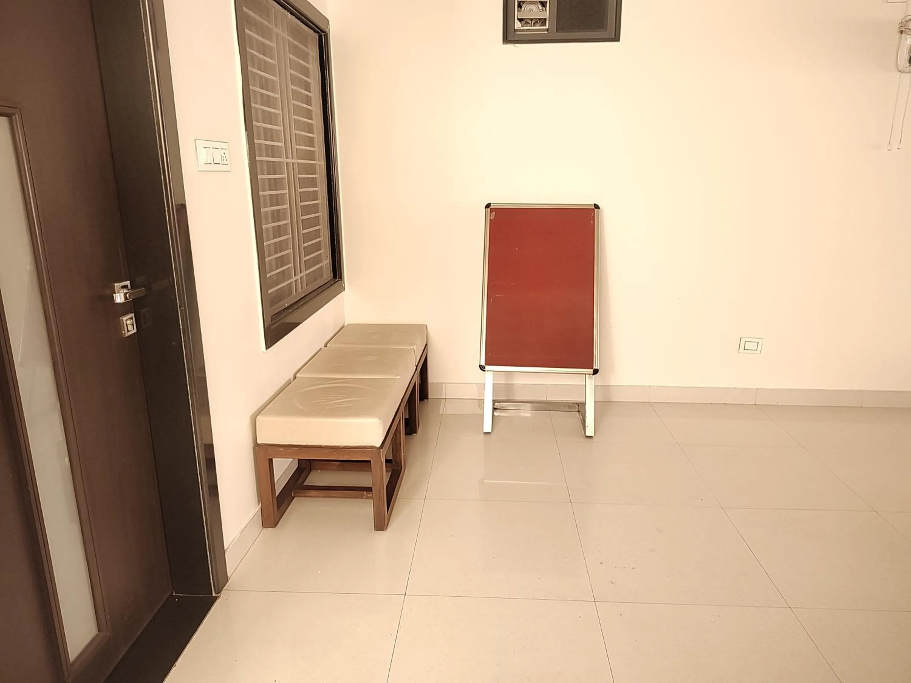 Lobby or reception in Abu Inn, Mount Abu - The Luxury Boutique Stay