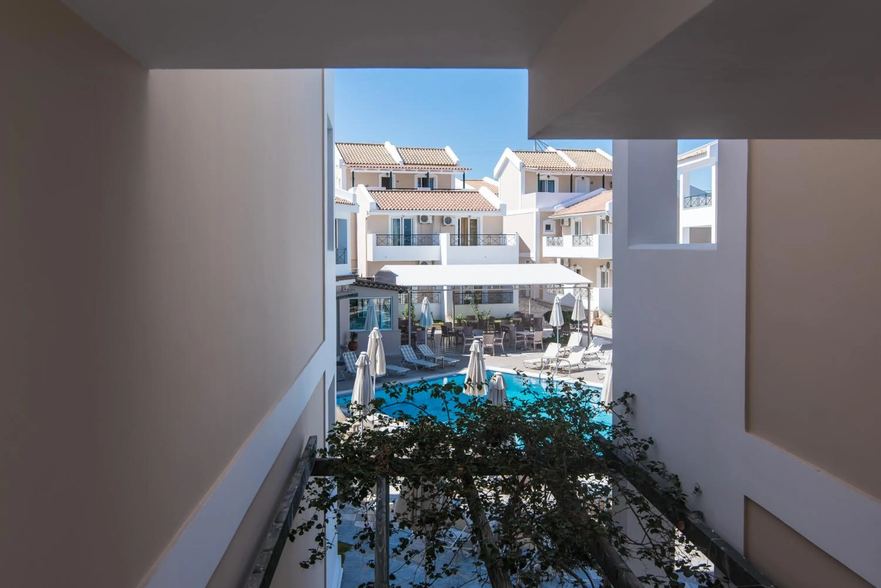 Swimming pool in Maistrali Hotel Zante