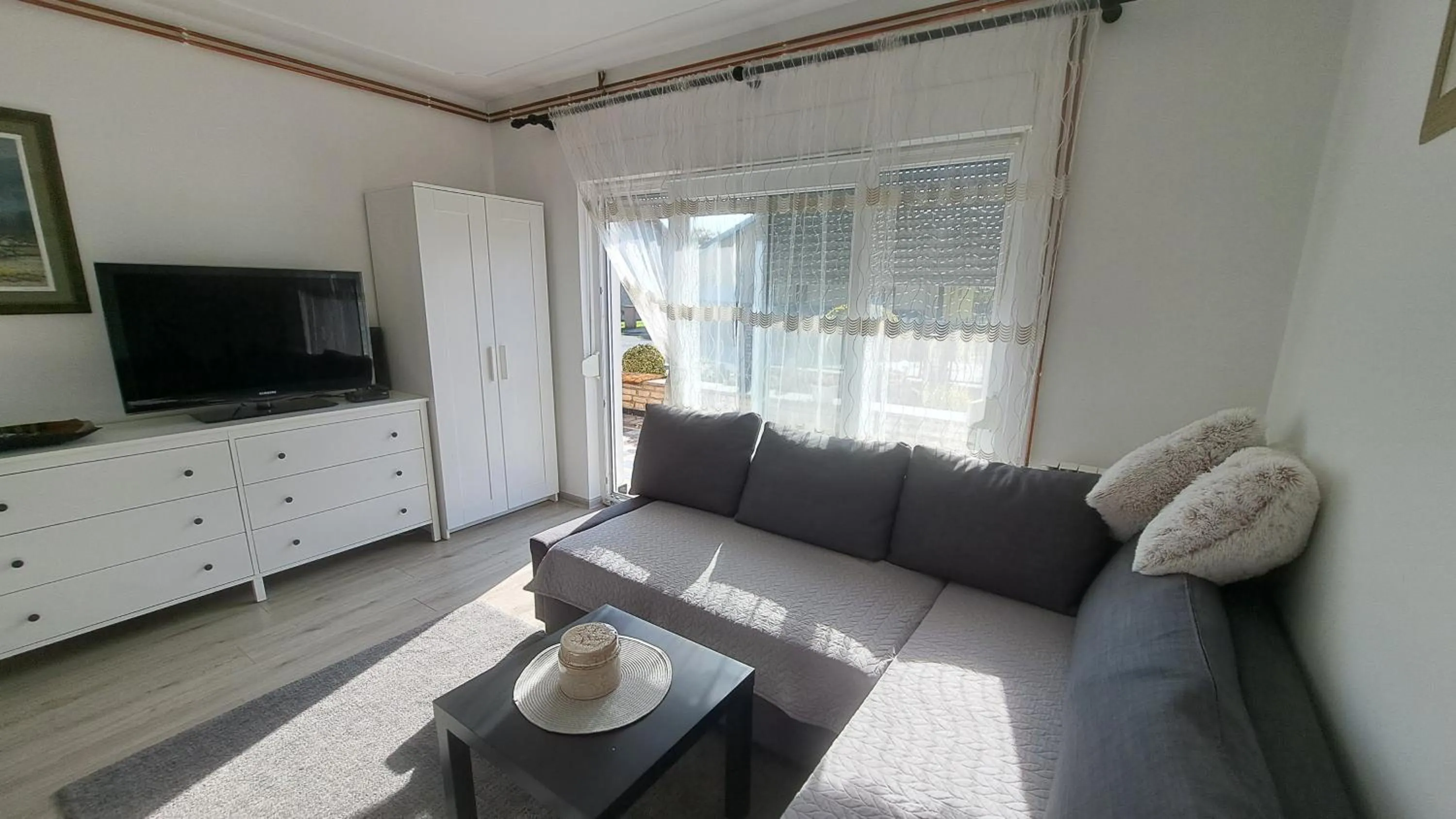 One-Bedroom Apartment - single occupancy in Apartmani i Sobe Kočiš