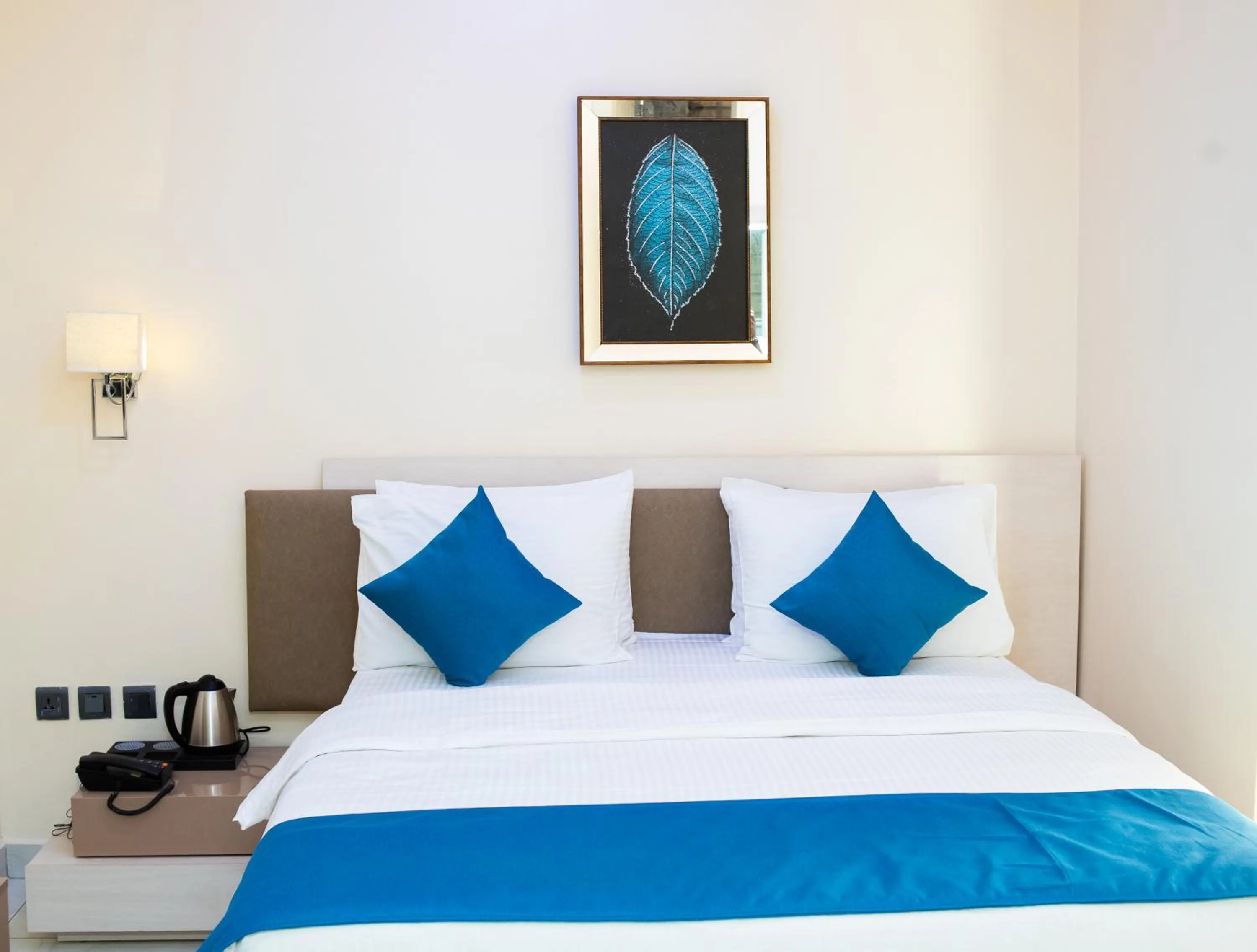 Bed in BKT Cribs - Apartments & Suites