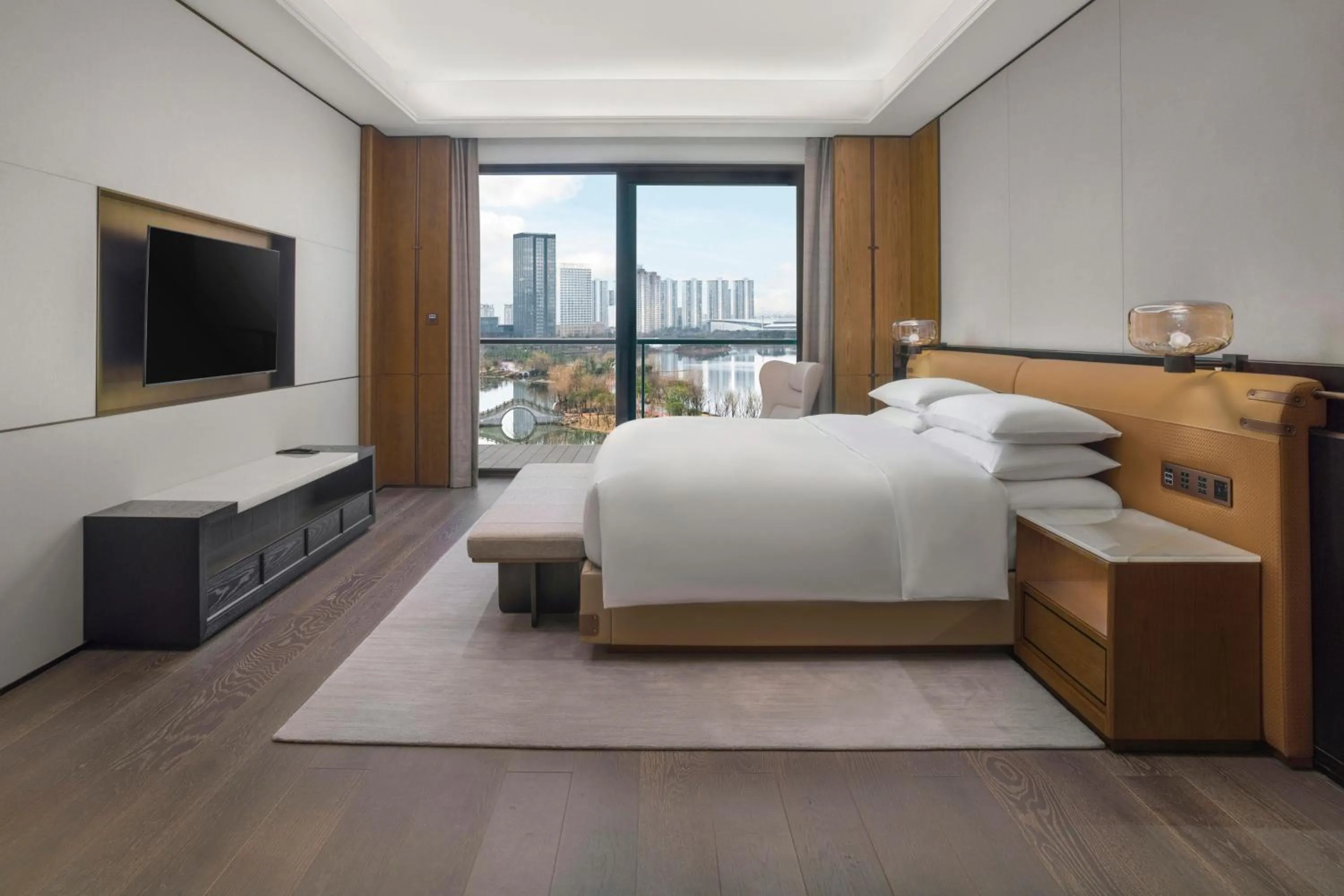 Photo of the whole room, Bed in Sheraton Ninghai