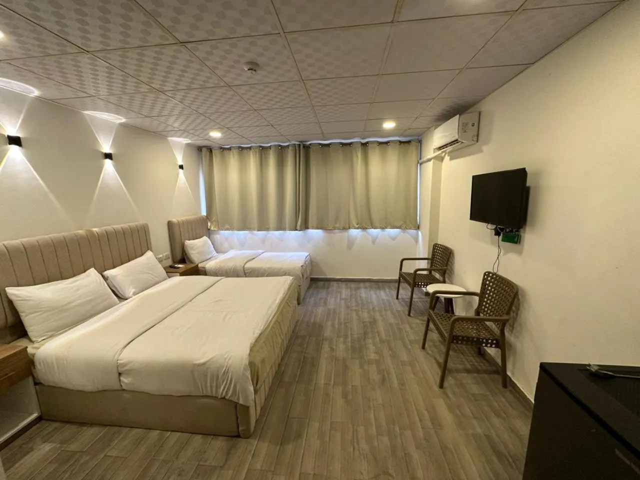 Bed in Egy Days Hotel