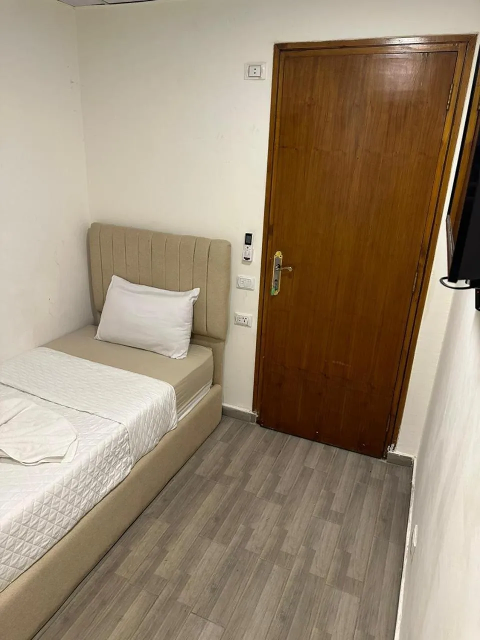 Bed in Egy Days Hotel