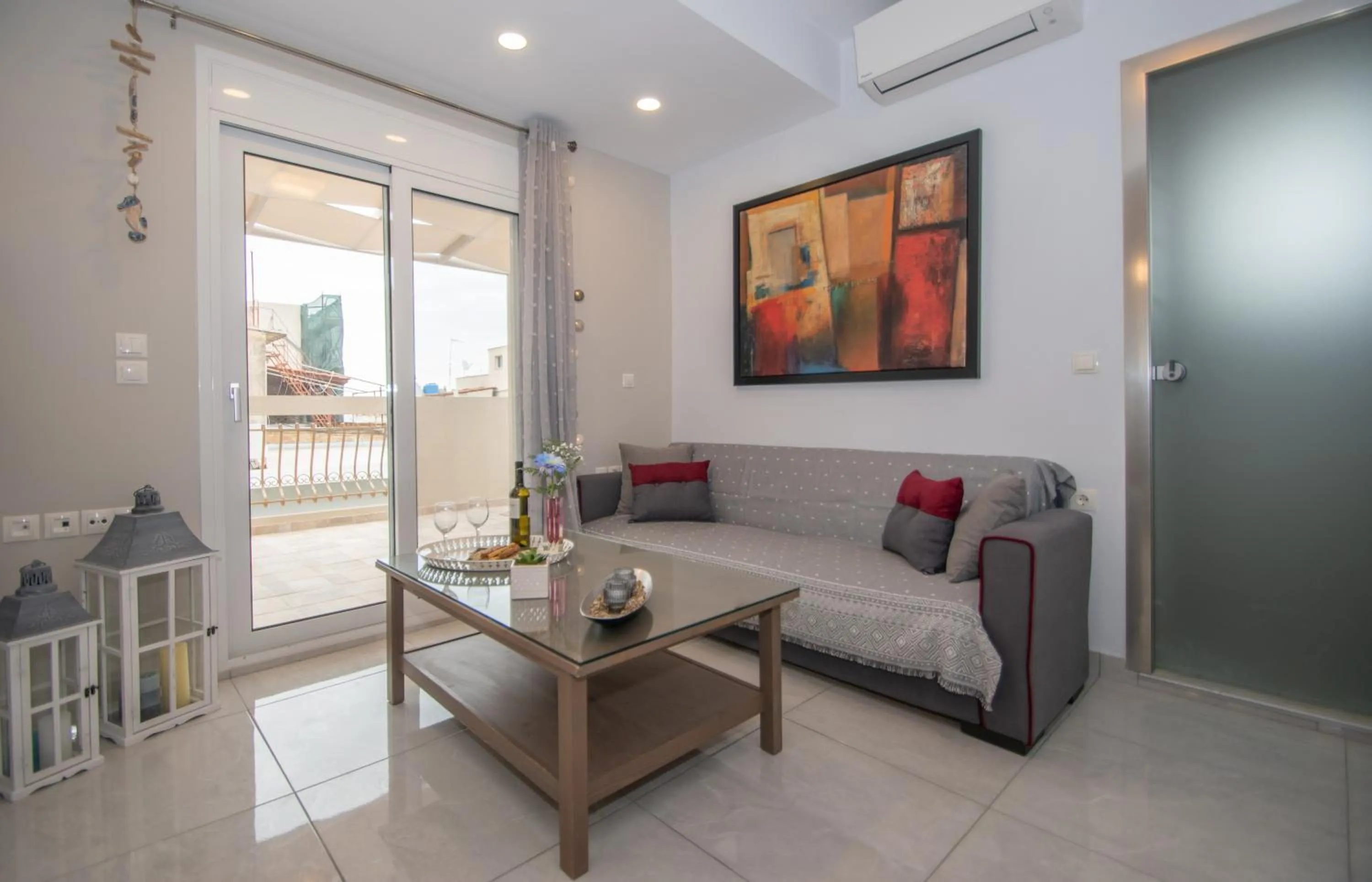 Living room in Victor Junior Suite by "elite"