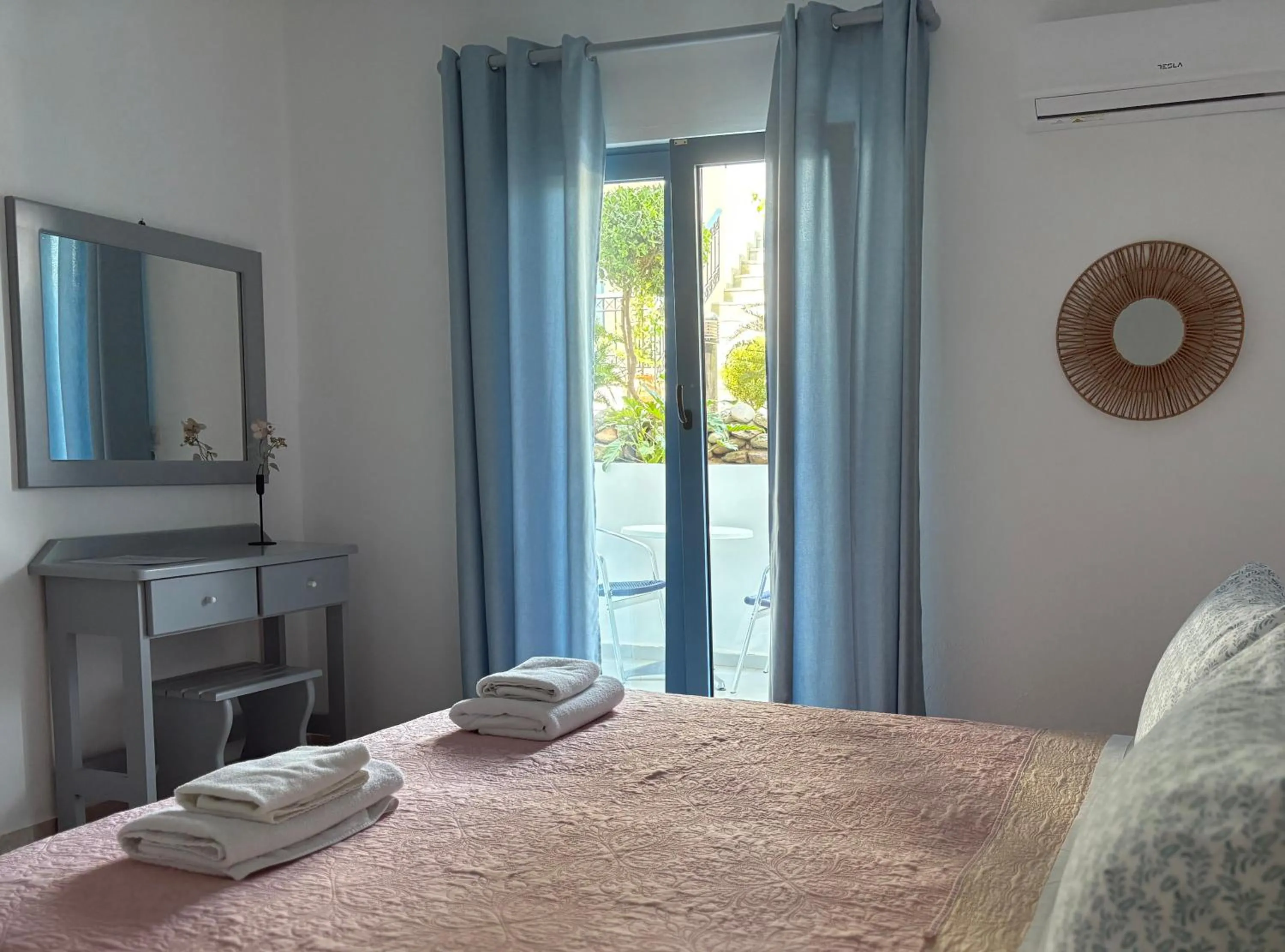 Bed in Villa Mertiza