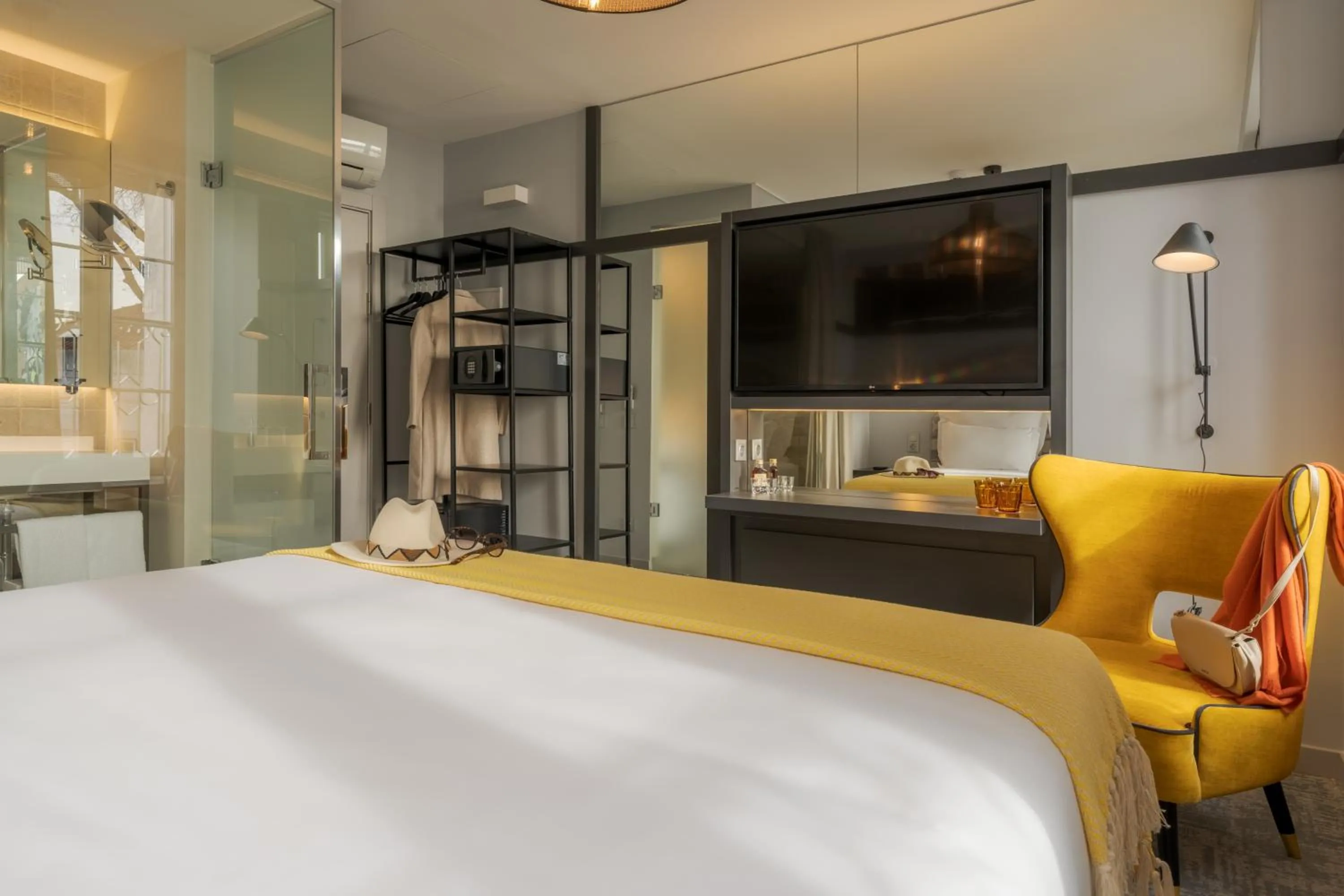 Decorative detail, Bed in Pousada Alfama