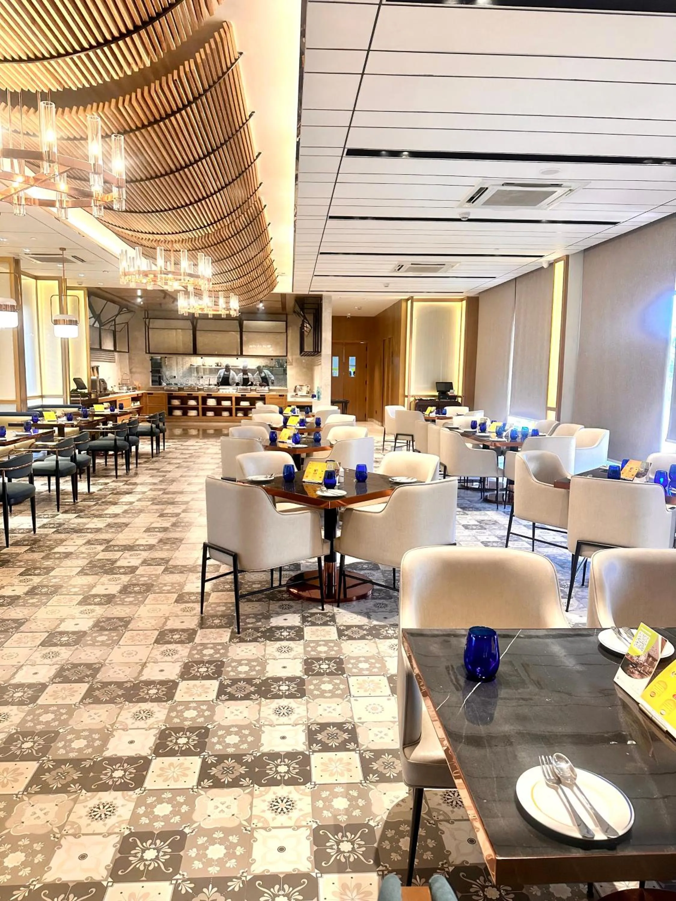 Restaurant/places to eat in Ramada Encore by Wyndham Bareilly Civil Lines