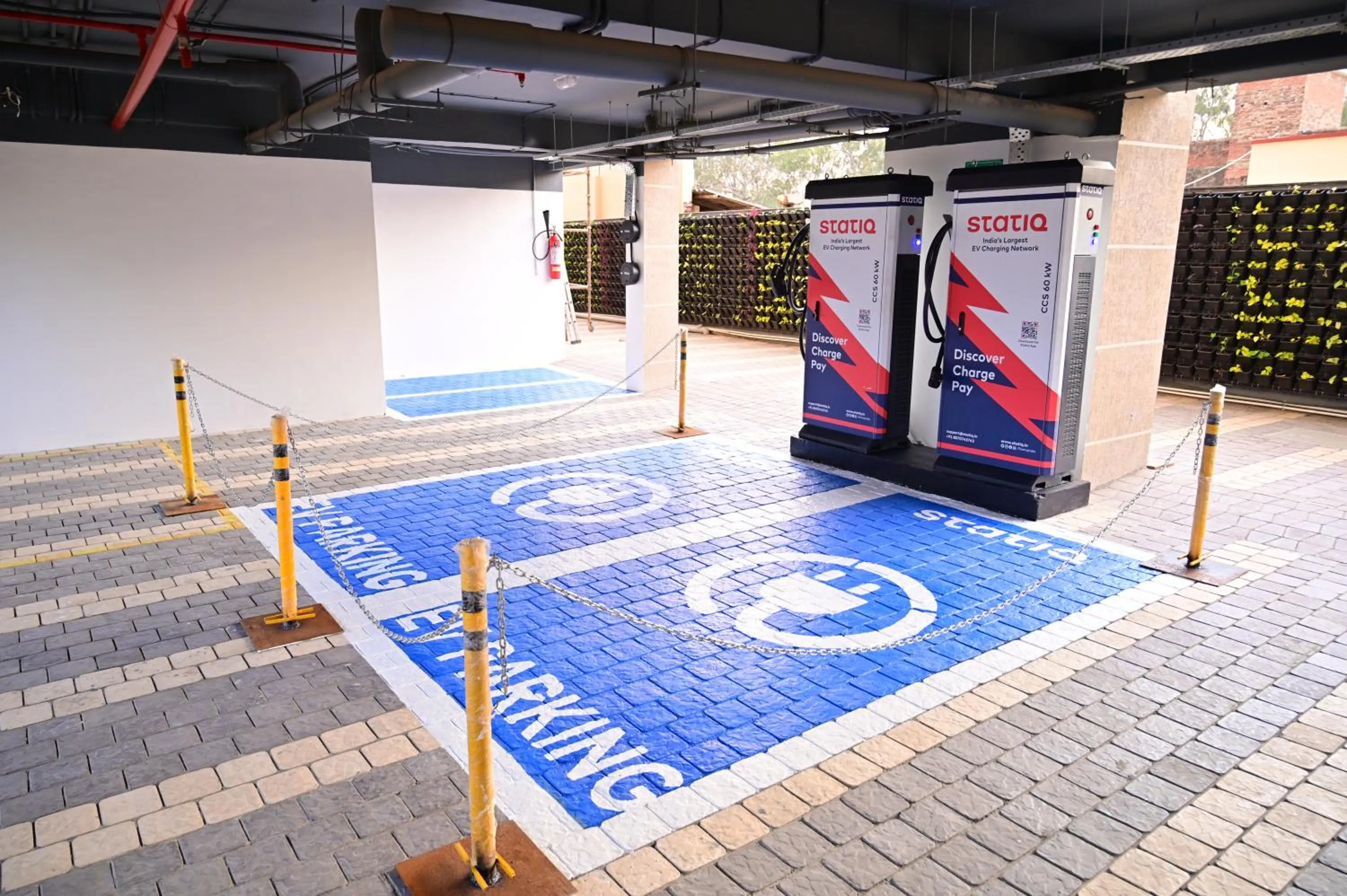 Parking in Ramada Encore by Wyndham Bareilly Civil Lines