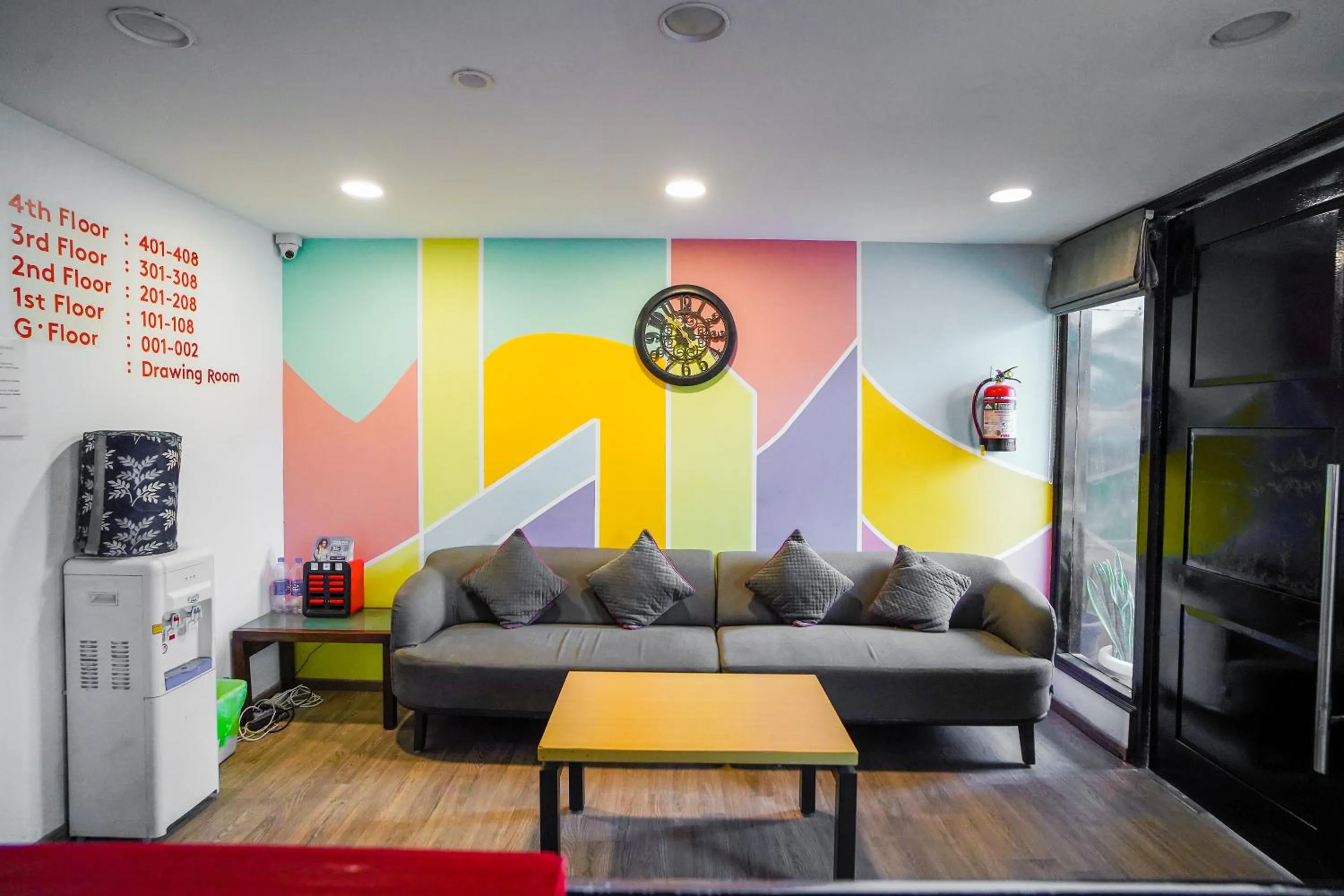 Living room in Saltstayz Express - Medicity Near Medanta Hospital