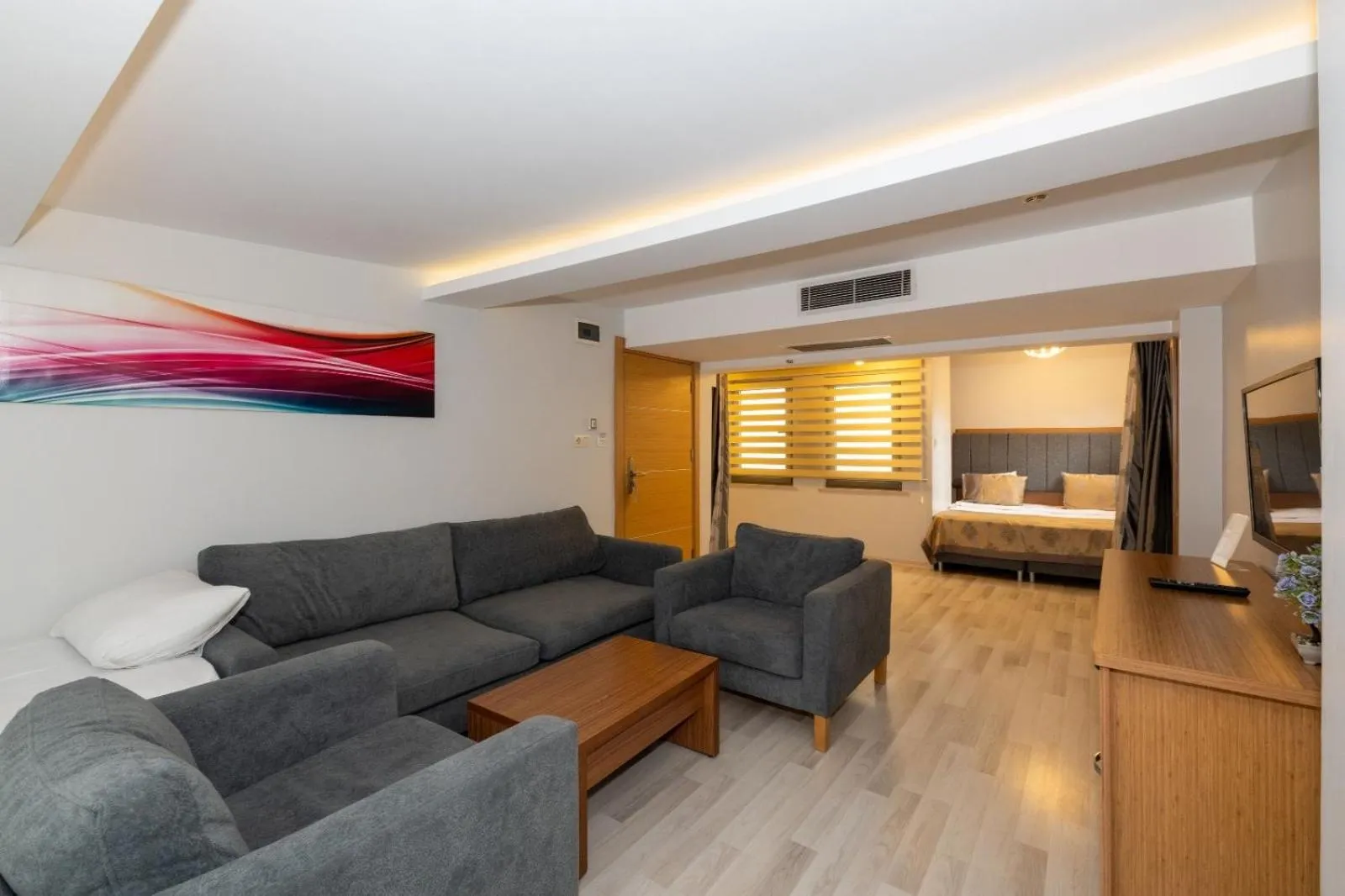 Communal lounge/ TV room, Bed in GalataportWawhotel