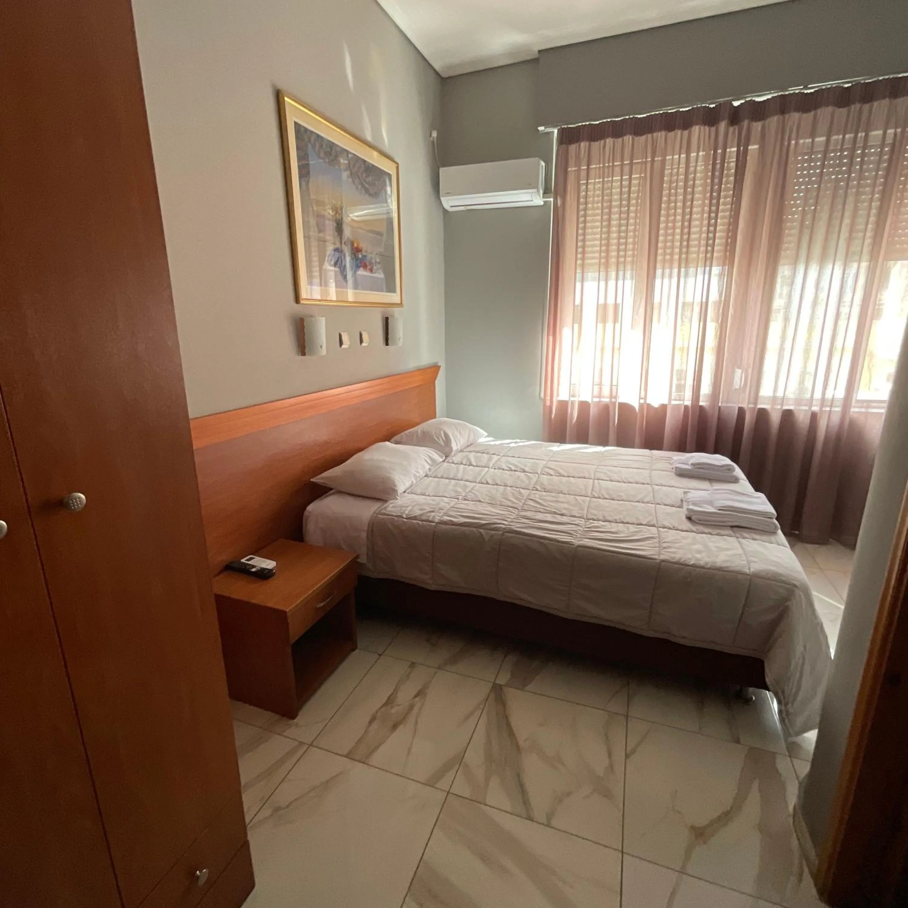 Bedroom, Bed in Piraeus Acropole Hotel