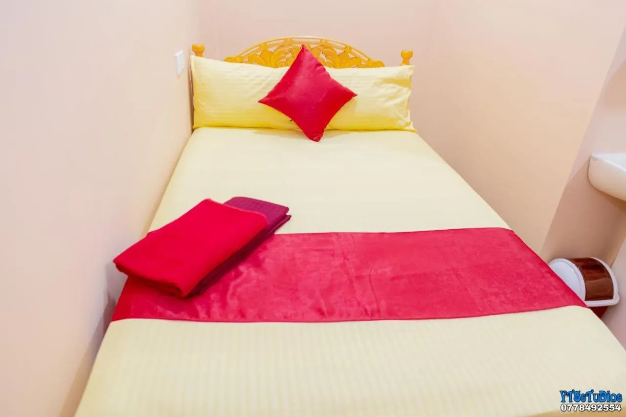 Bed in UK Inn Guest House