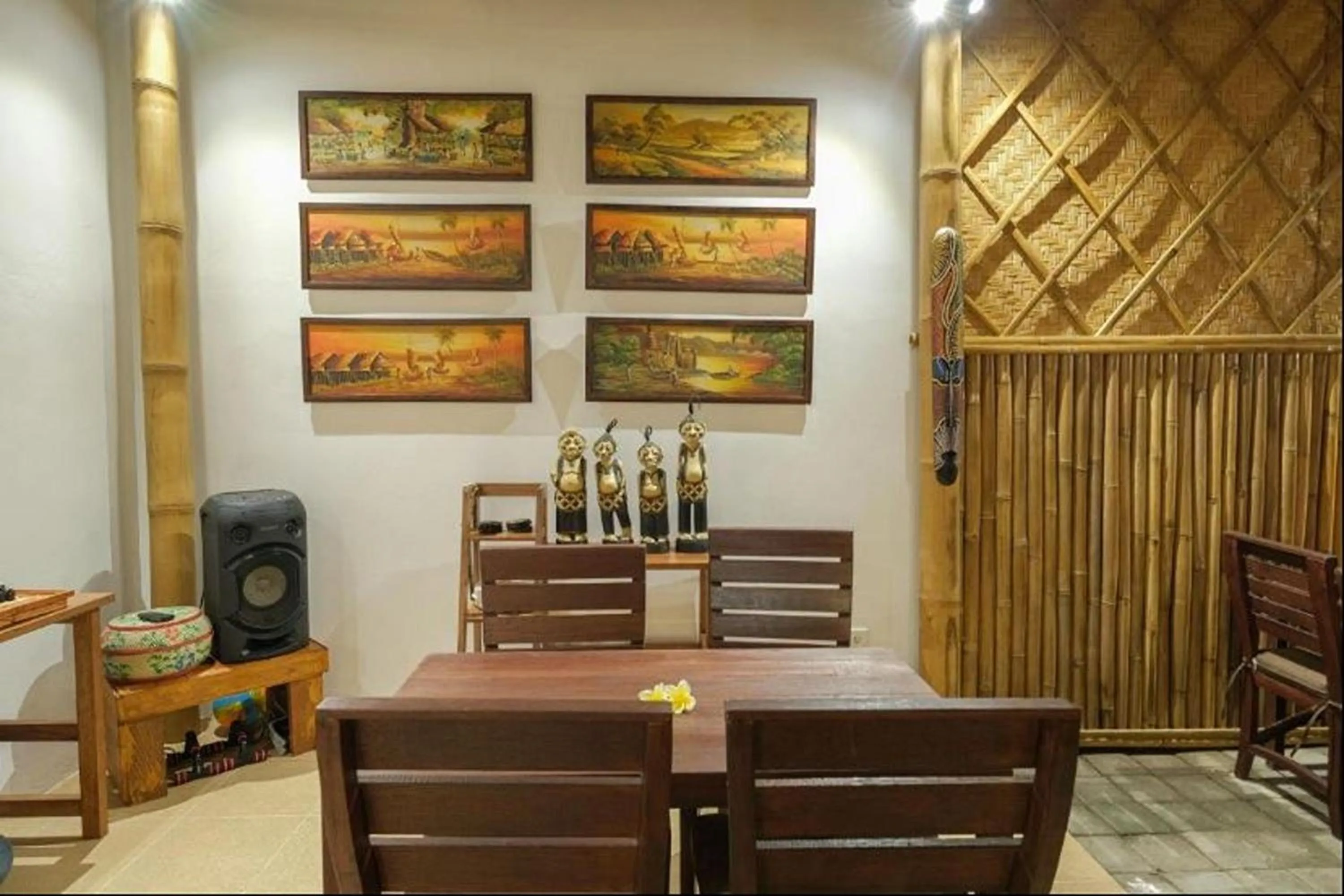 Dining area in Villa Felise Sanur