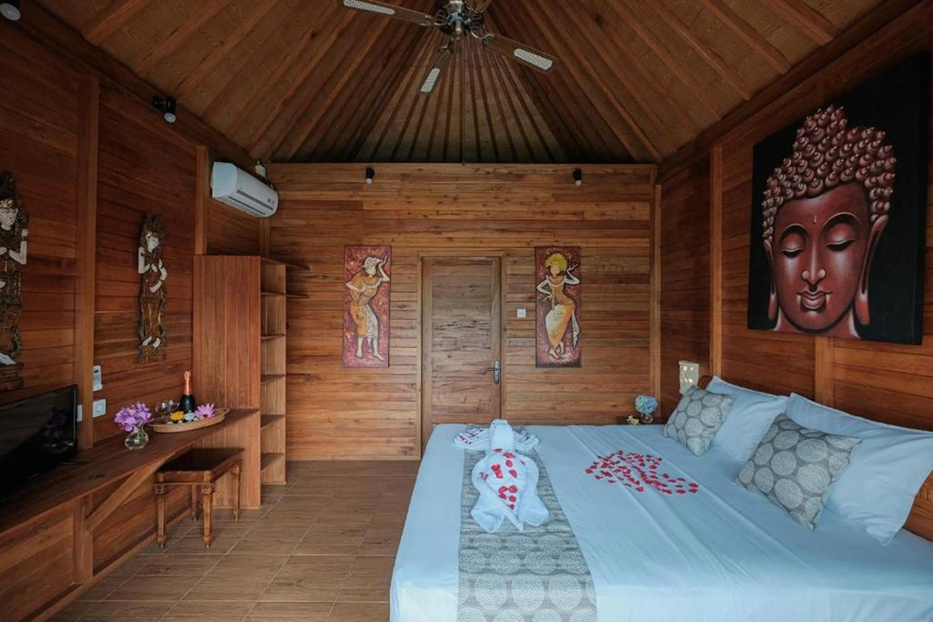 Bed in Villa Felise Sanur