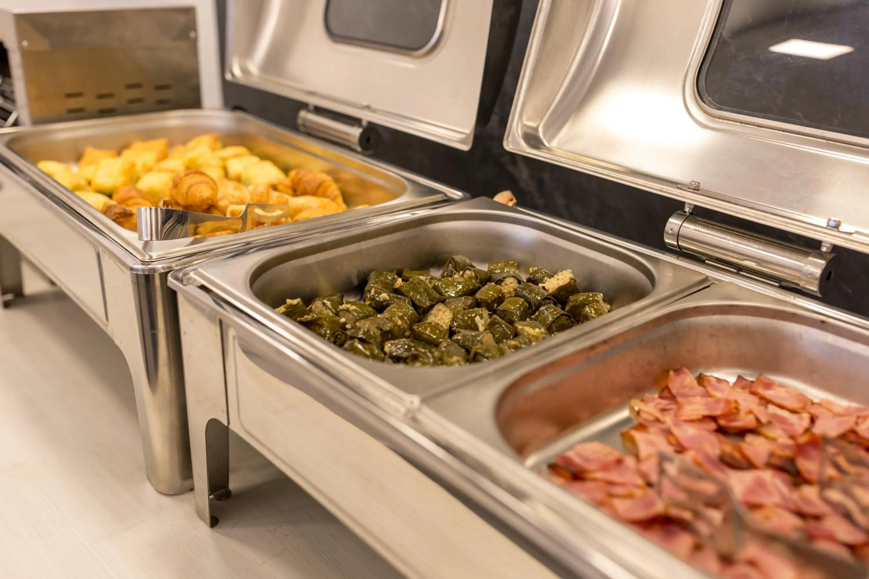 Buffet breakfast in Margarita Hotel