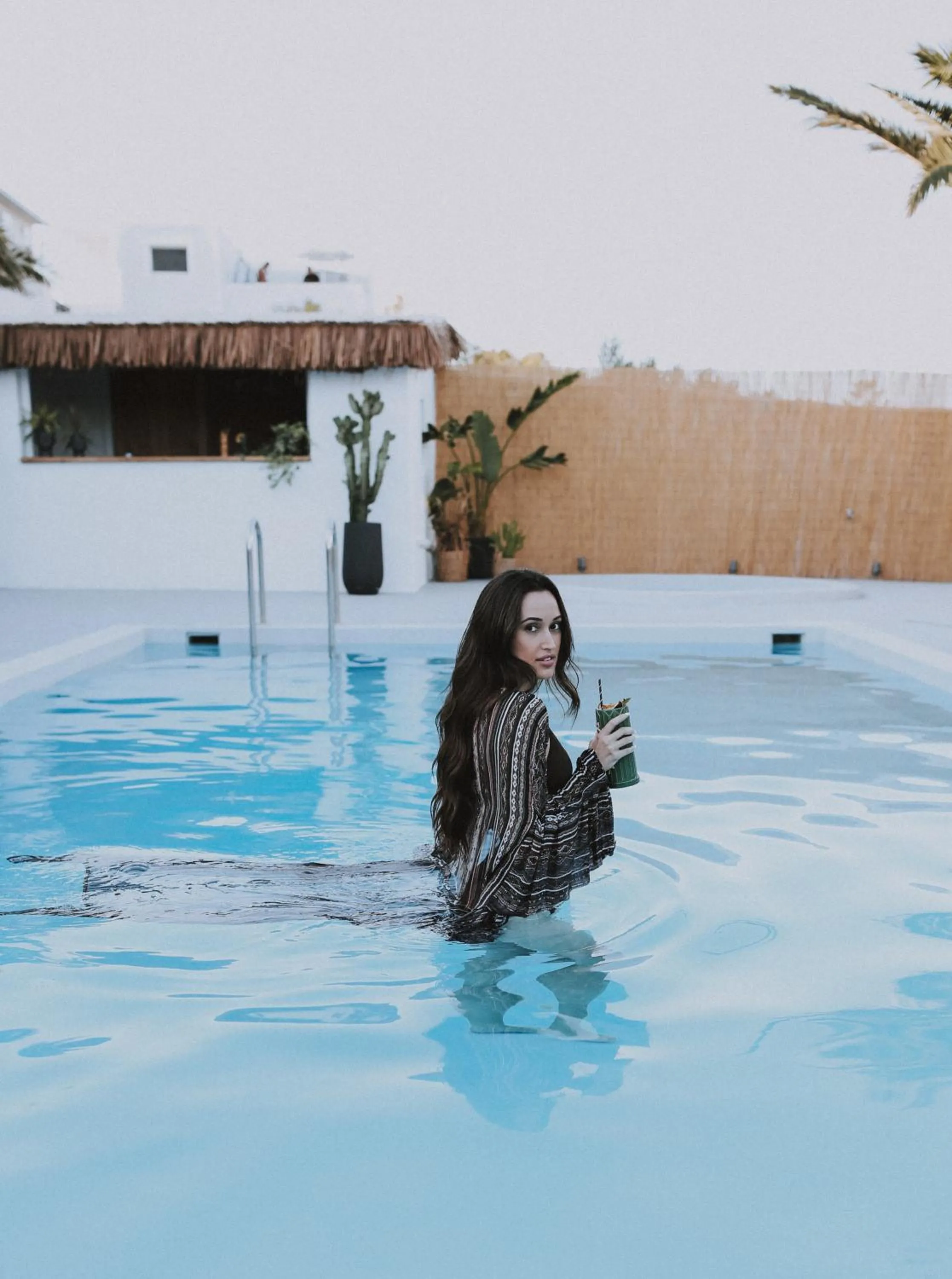 Restaurant/places to eat in Margarita Hotel