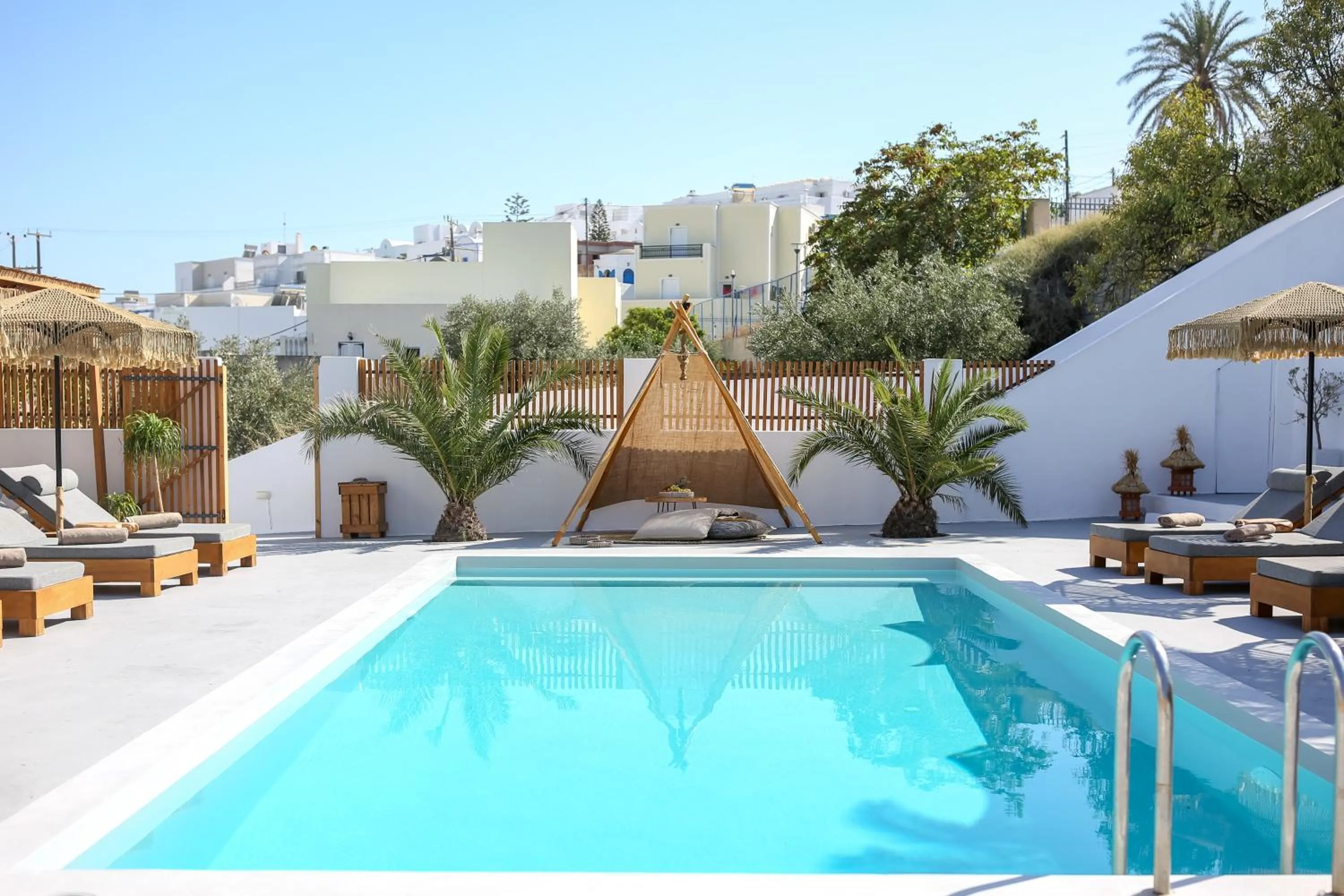 Restaurant/places to eat in Margarita Hotel