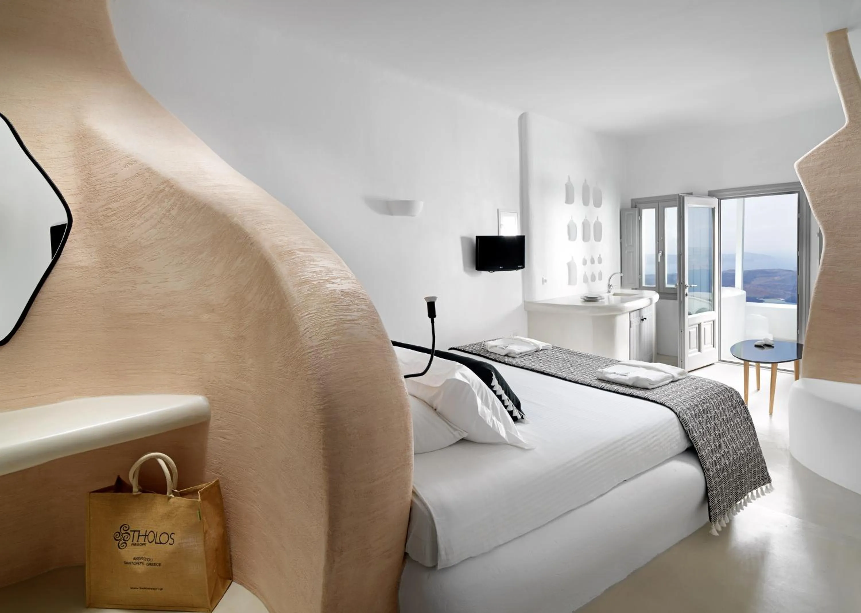 Photo of the whole room, Bed in Tholos Resort