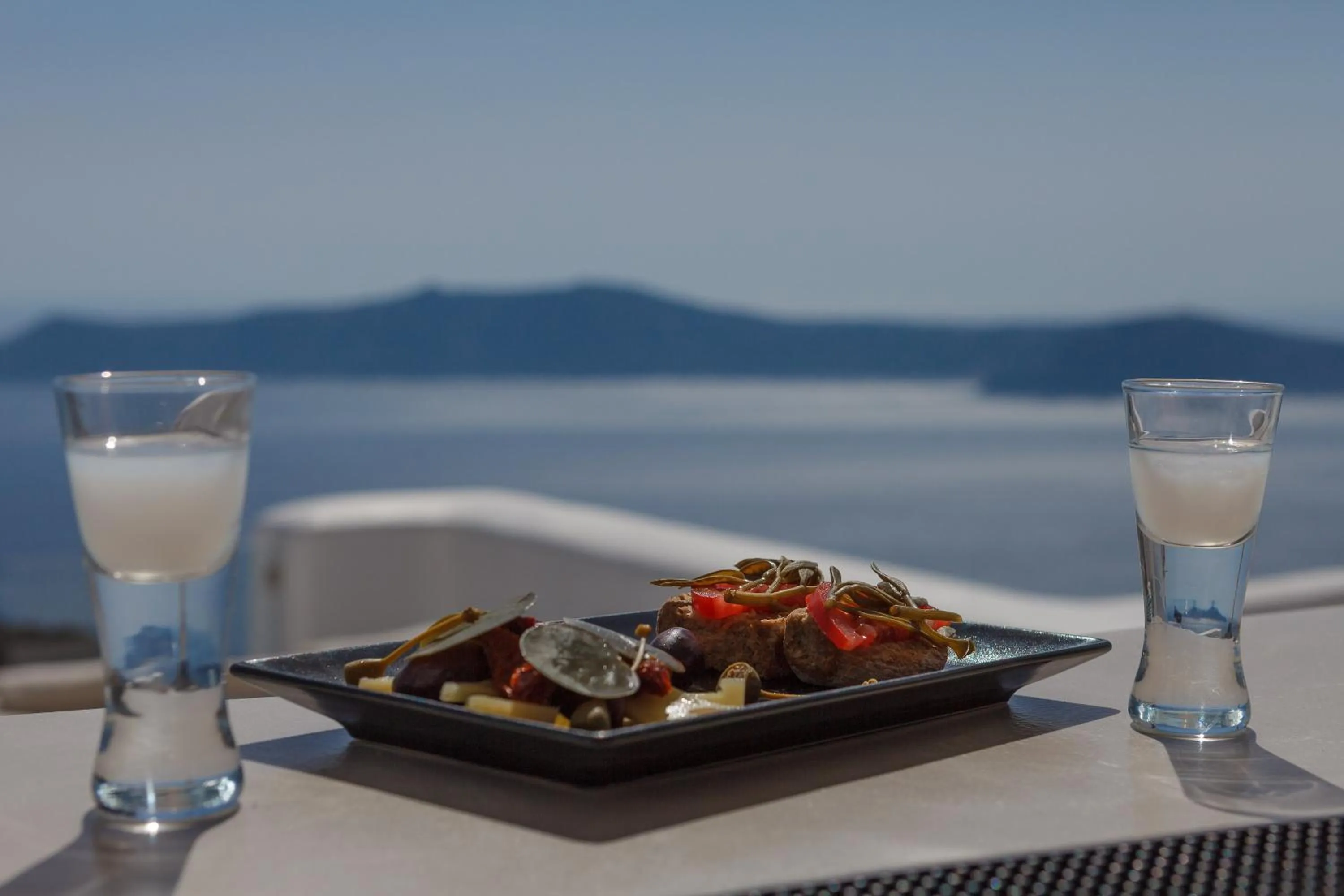 Meals in Tholos Resort