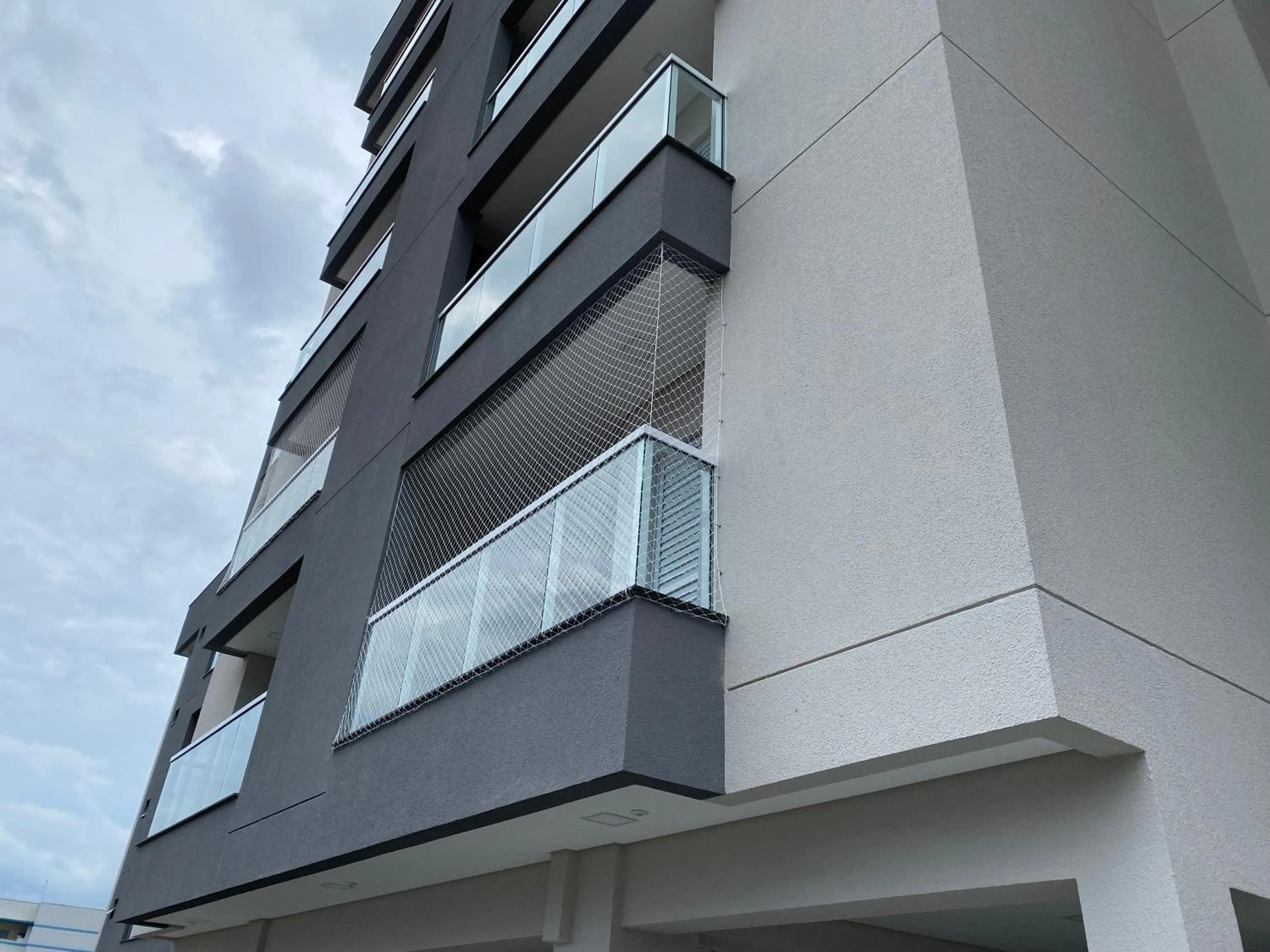 Property building in 2 QUARTOS com Churrasqueira na Varanda, Piscina, Garagem interna, WiFi 500mbps, Ar Condicionado e Telas de Proteção