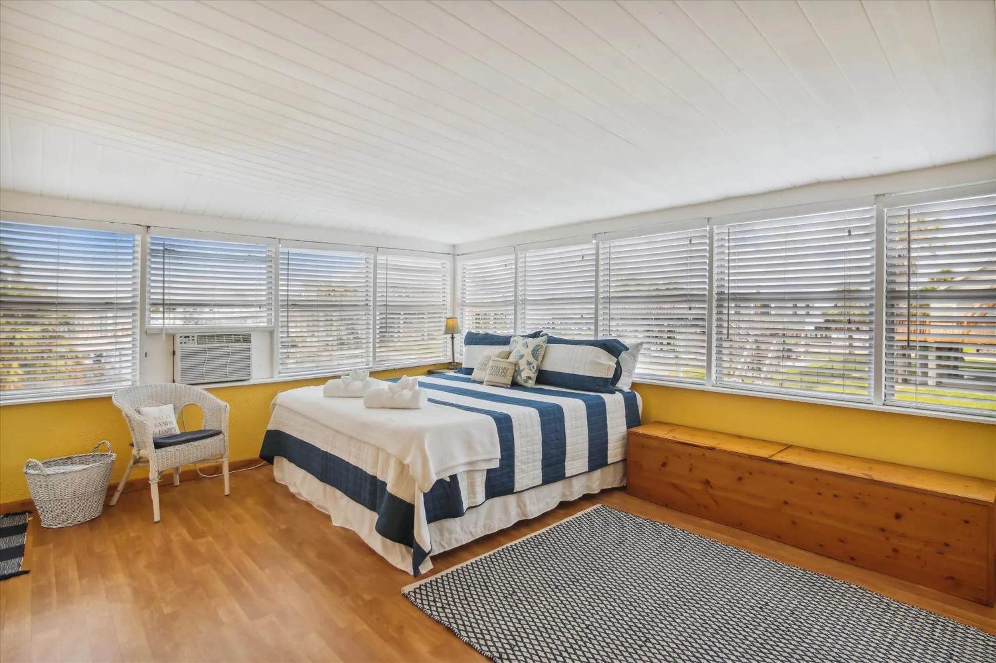 Property building, Bed in Barnacle Lodge