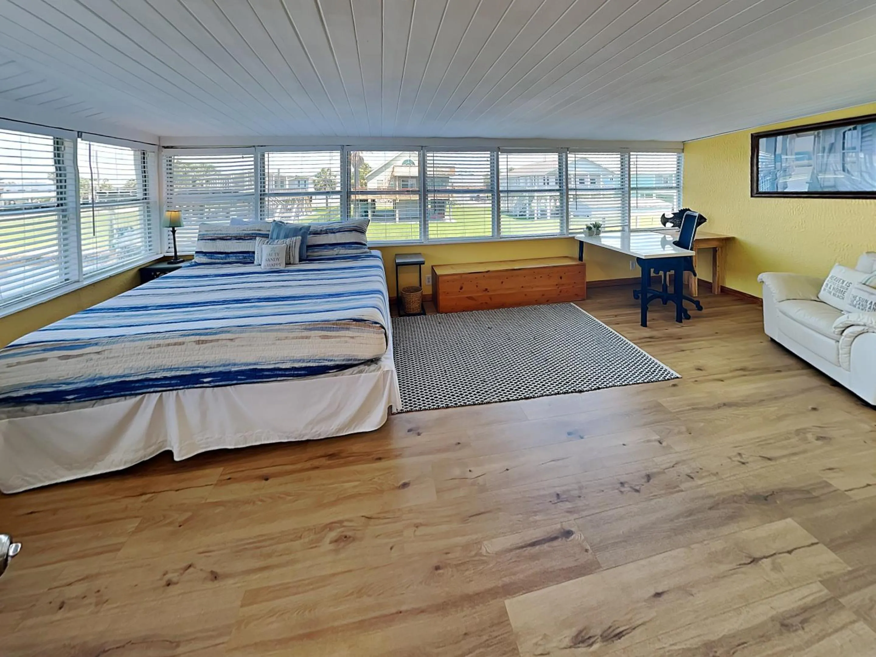 Bed in Barnacle Lodge