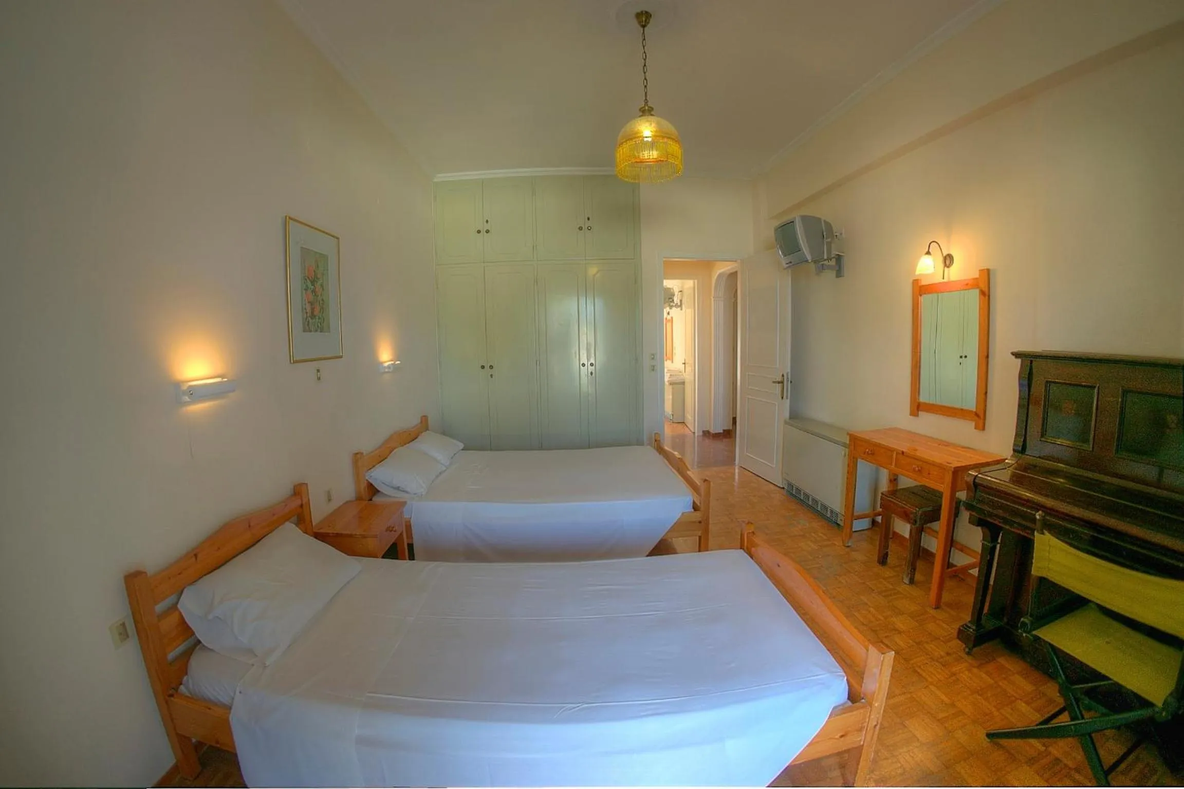 Photo of the whole room in Hotel Benitses Arches