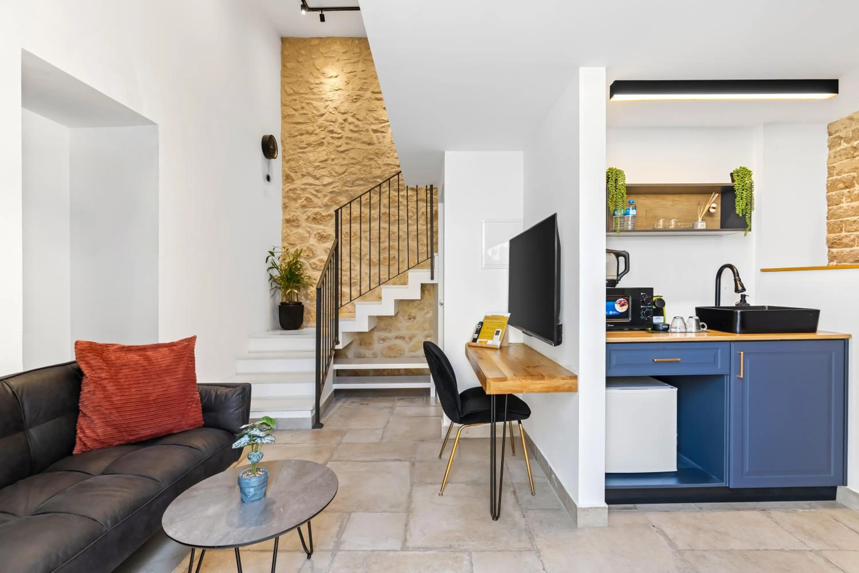 TV and multimedia in Helios Boutique by La Finca Hotels