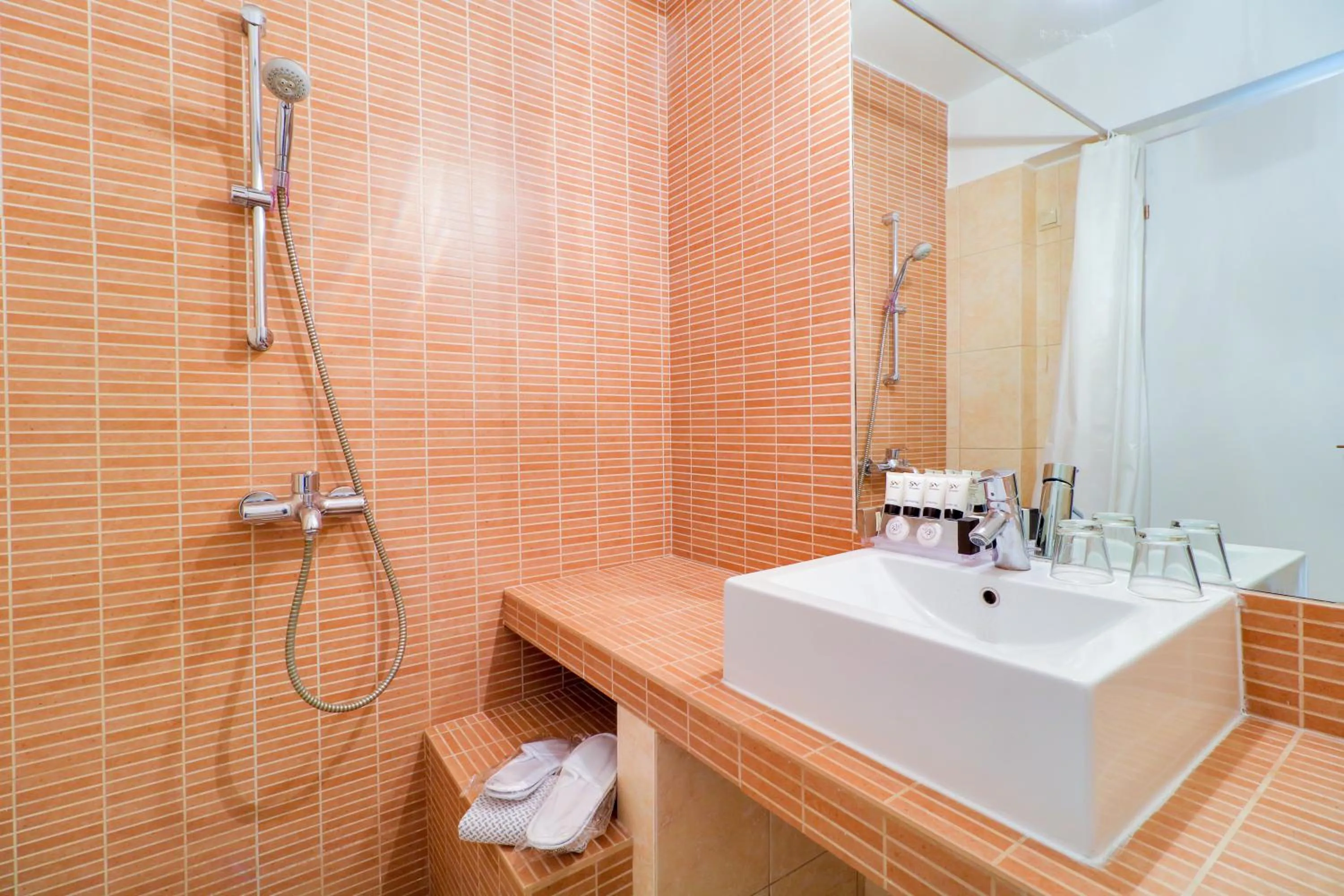 Bathroom in Palace Hotel Glyfada