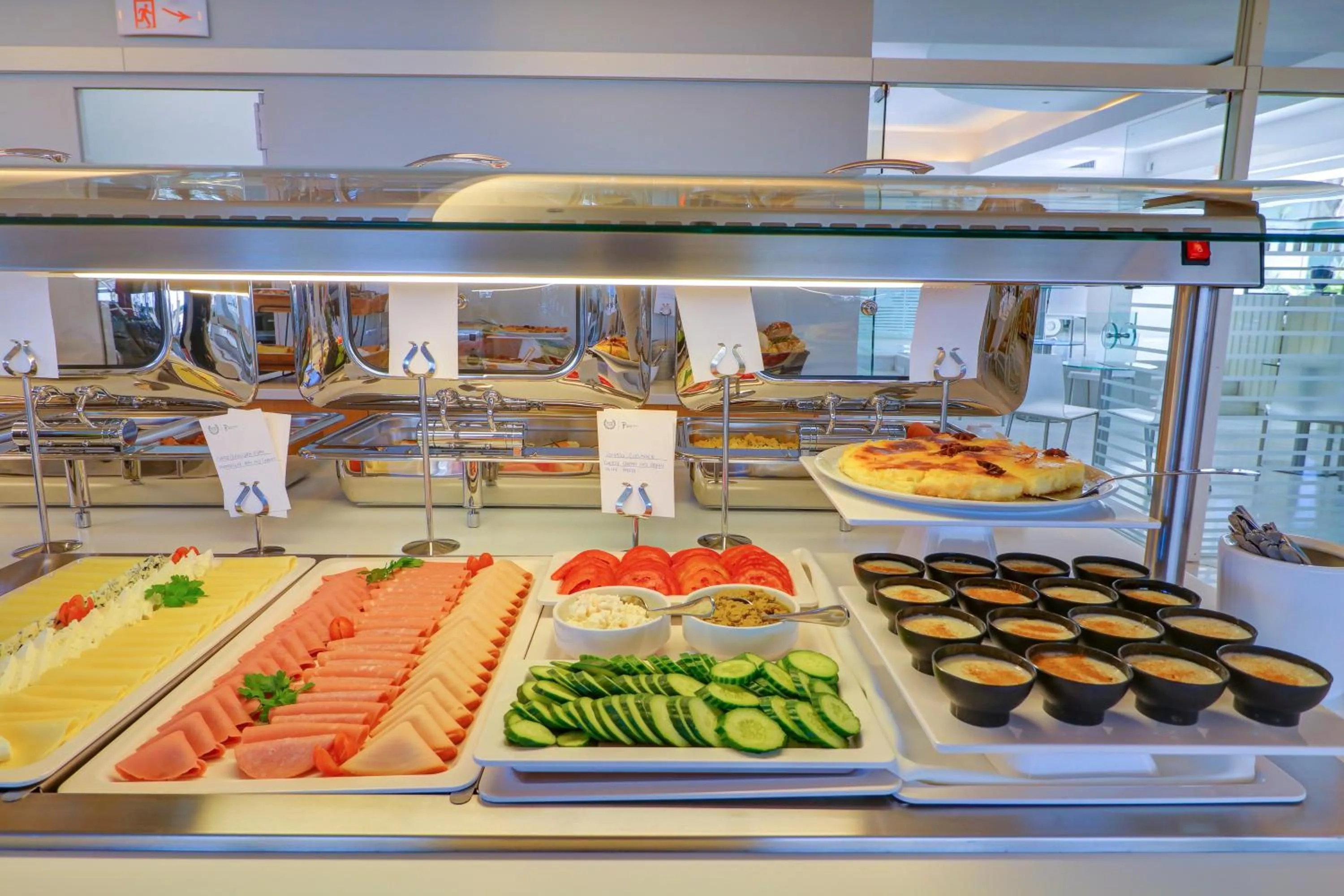 Food and drinks in Palace Hotel Glyfada