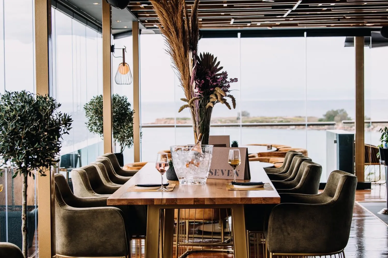 Restaurant/places to eat in Palace Hotel Glyfada